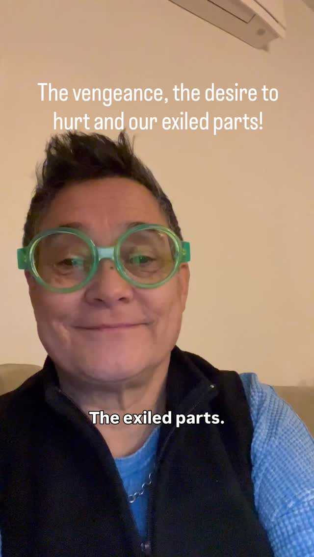 Giving permission to ourselves to experience the feelings and reactions we were not safe to own in the past.
Having awareness of our feelings and not shaming ourselves for it, helps us to be able to own and move through the feelings.
#embodiedrelationships #somaticcoaching #lesbianrelationships #relationshiprevolutionmentoring #rrmentors