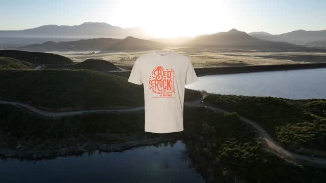 The ENERGY is BUILDING for an EPIC 2026. Our stunning Bedrock Valley Trail Runs on 4.11.26 is one for the ages. Join us and run where the Mastodons once roamed at the magical Diamond Valley Lake in Hemet, CA. Let’s GO! Link in bio. 🐘