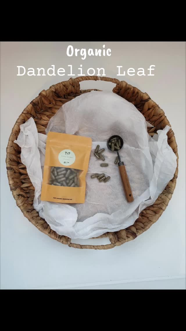 Organic dandelion leaf can help with reducing water retention
🌱supporting liver and kidney detoxification
🌱aiding digestion (mild laxative, prebiotic fiber)
🌱boosting immunity with Vitamins A, C, K, and minerals, and potentially helping blood sugar/cholesterol.
It's a nutrient-rich, antioxidant-packed tonic for overall wellness and skin health, acting as a gentle support for bodily systems.
#organic #healthiswealth #alkalineway #plantpower #apothecary