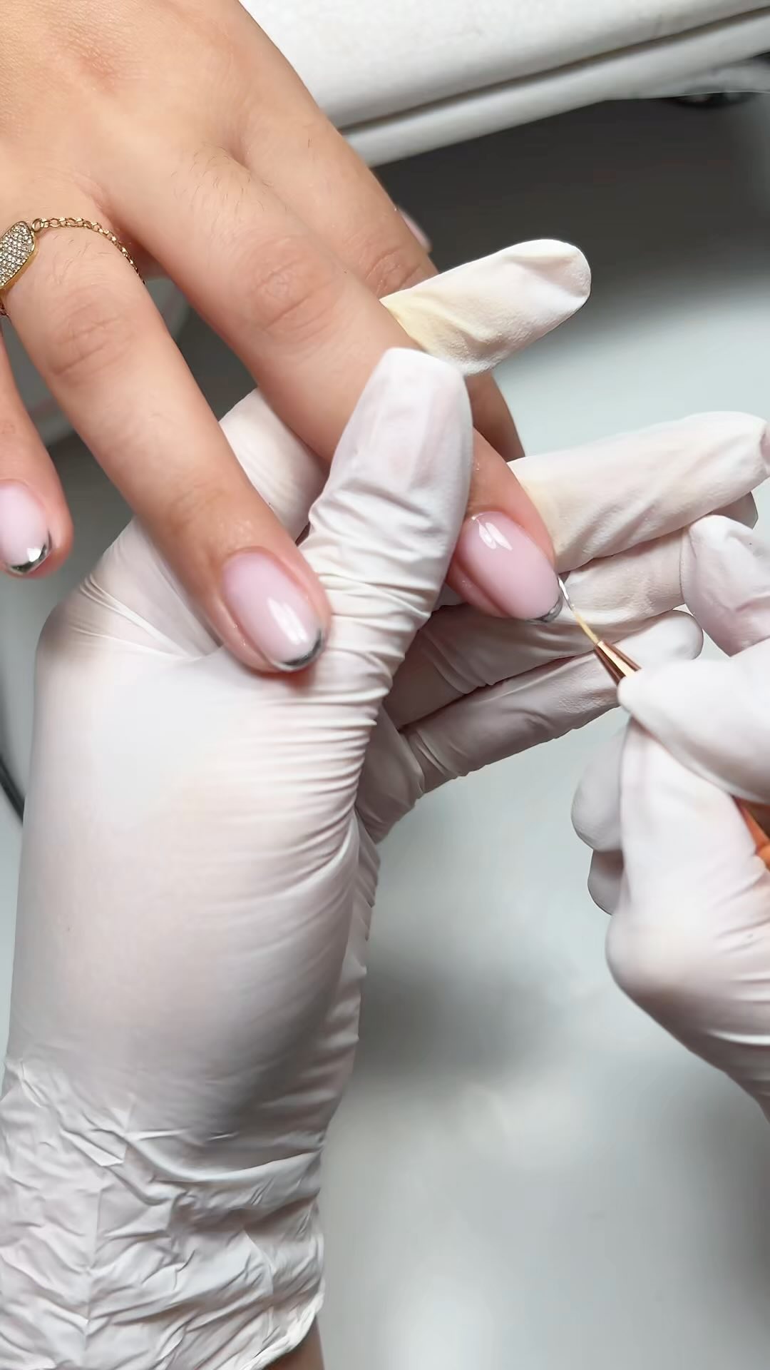 Manucure russe à Paris
Prenez votre rendez-vous depuis le lien sur mon profil 🔗