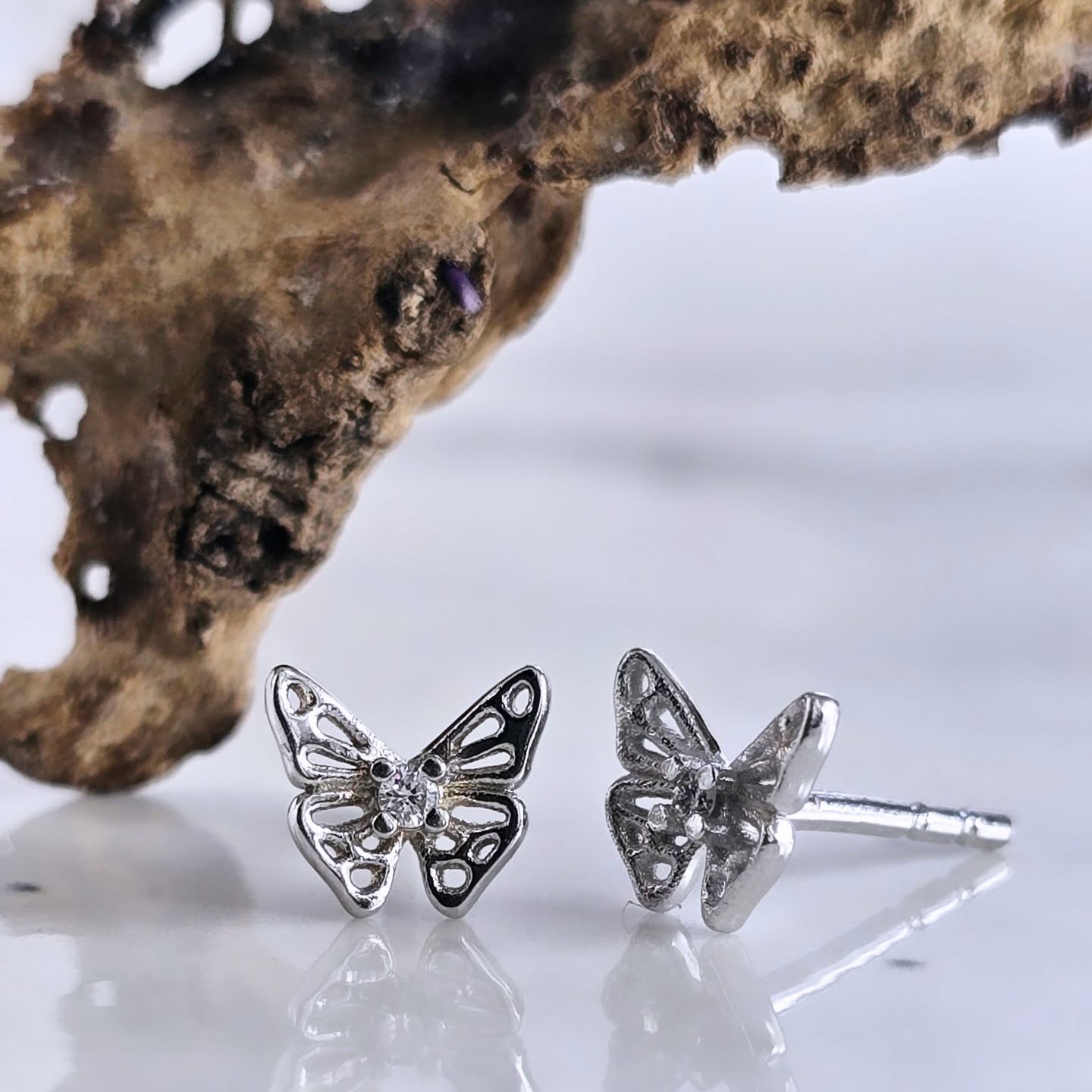 For the lover of understated elegance and a hint of whimsy; we reimagined skipper butterflies in white gold with diamonds.
Chase these butterflies at www.josannemark.com