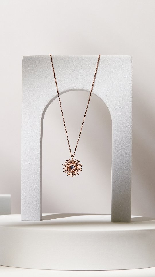 It's Timeeeee! They say it’s better to give than receive, but with jewelry this stunning, why not do both? 🎄✨
Ready-to-Ship, gift-worthy pieces are dropping on our website daily... find the one that will light up Christmas for you and for the ones you love. @ www.josannemark.com
#josannemark #finejewelry #sunburstnecklace #sunburstjewelry #goldjewellery #diamondnecklace #luxuryjewelry #caribbeaninspired