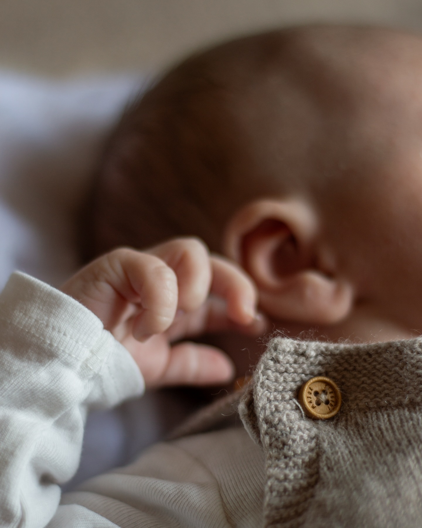 Tout est si petit 🫶🏻
Merci à Charlène et Cédric de leur confiance pour ce premier shooting de leur petit Logan. ✨ un moment merveilleux !
.
.
.
#shootingnaissance
#shootingnaissancetoulouse
#naissancetoulouse
#shootingnouveauné
