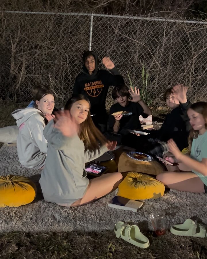 A cozy campfire with your besties, awesome games, outdoors worship, and learning about Jesus? Count me in. ☑️