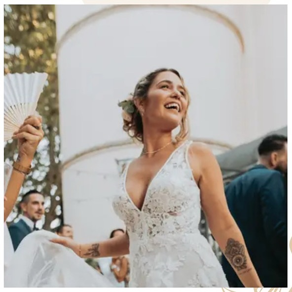 Un moment hors du temps 💐…
Pour toutes réservations, Contactez-nous :
✉️: https://www.receptioncotejardin.fr/contact
📞: TEL/DM : 04.42.18.00.00