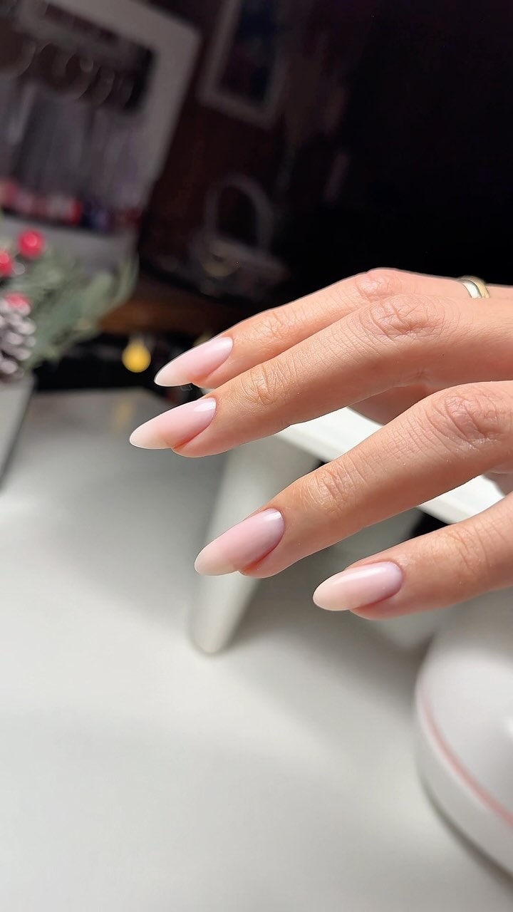 La Perfection de la Manucure russe ✨
#manucurerusseparis #manucurerusse #manucureparis #русскийманикюрпариж #маникюрпариж #onglesparis #onglesparis #onglesparfaits #perfectnails #hailybiebernails #nailsparis #manucurecombinee✂️ #manucurerusse