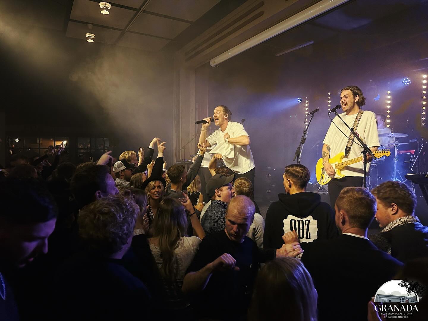 Wow vilken underhållning vi fick igår!
Vi tackar Sme’ns Baglomma, Calles kompband & all publik för denna kväll 🖤
#granadalönsboda #folketspark #lönsboda #lönsbodadagen #smensbaglomma #calleskompband