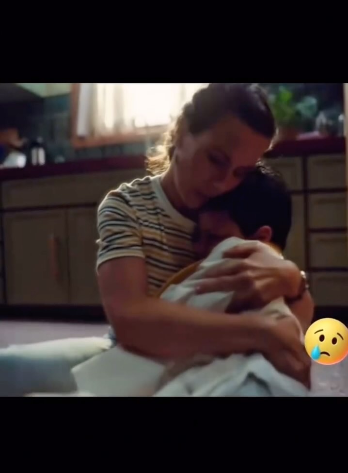 Impossível não se emocionar..
A todas as MÃES… desejamos um FELIZ DIA!
Nosso amor é incondicional, não importa em qual fase estamos na maternidade.
#felizdiadasmamães #diadasmaes #maeemae #ateliemamaeeuamo