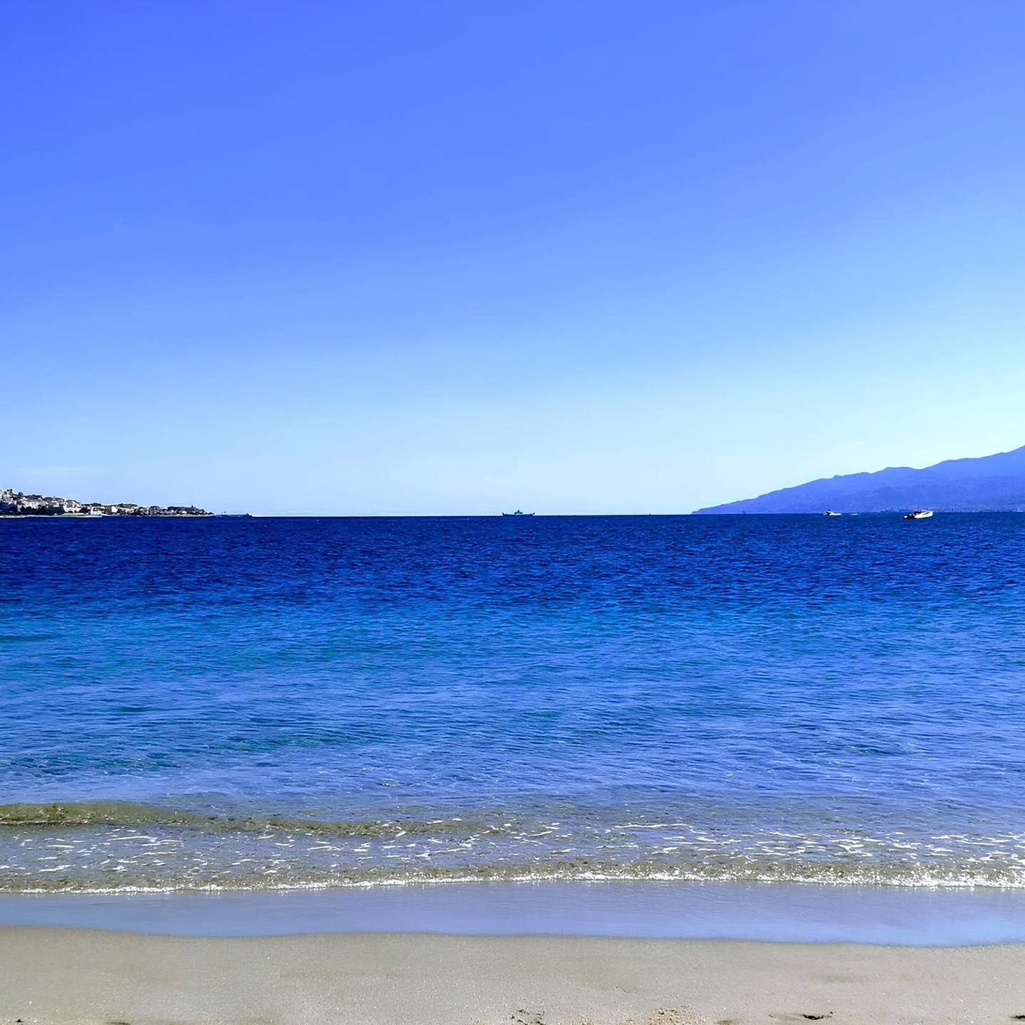 Where two seas meet, a horizon becomes a promise.
The Blue Flag 2025 for Capo Peloro is not a destination but the beginning of a sustainable journey shared by those who live here and those who come to discover it...
.
🌐 Learn more in our latest article on visitcapopeloro.com
.
Ph. by @faru1983
.
#visitcapopeloro #capopeloro #blueflag #blueflagbeach #blueflagbeachsicily #foundationforenvironmentaleducation #ganzirri #torrefaro #mortelle #messina #visitmessina #sicily #visitsicily