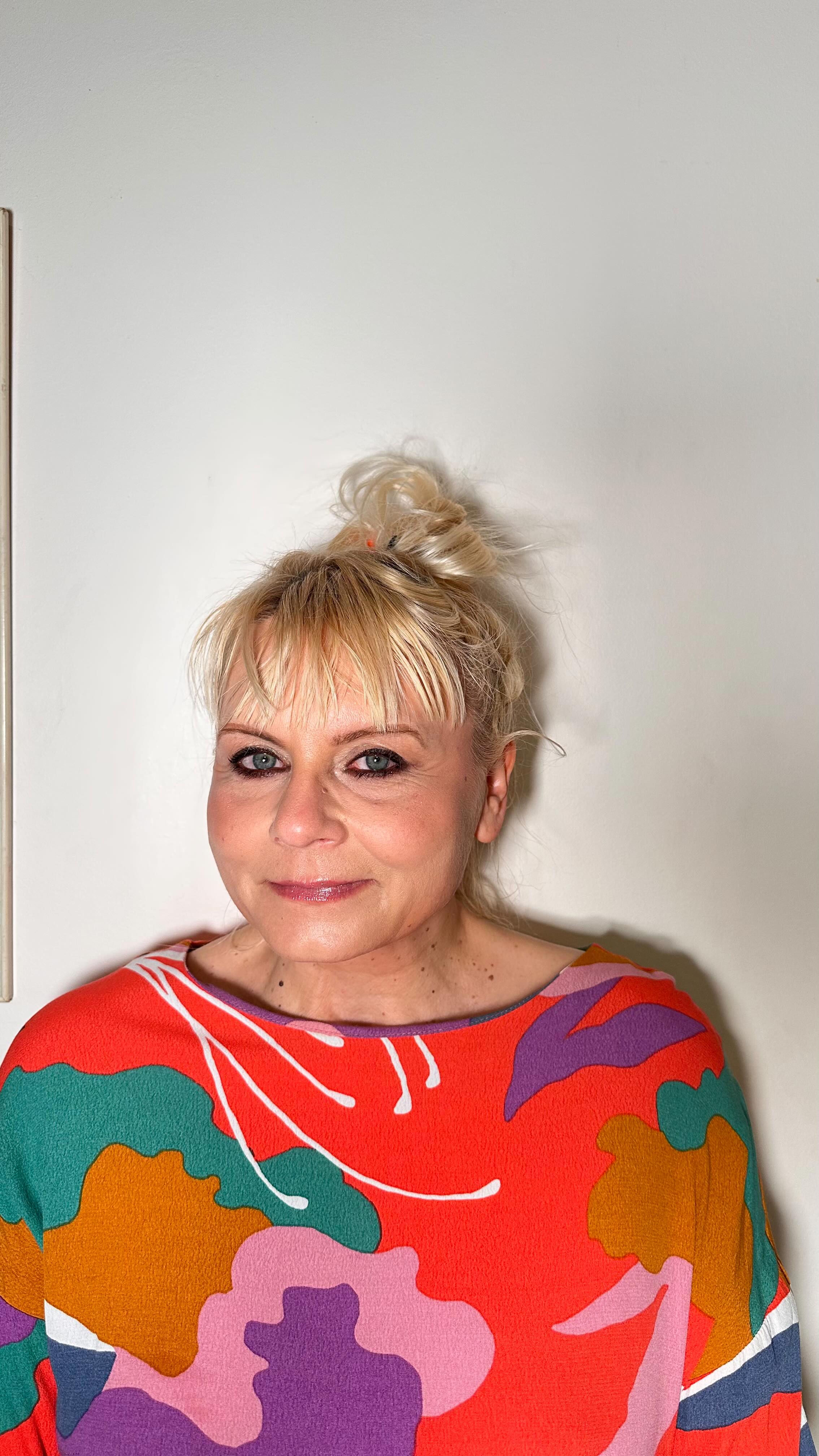 Vous n'avez toujours pas trouvé une maquilleuse pour votre événement ??? Il me reste encore quelques dates pour la saison!!!
.
Contactez moi au 07 44 93 33 03