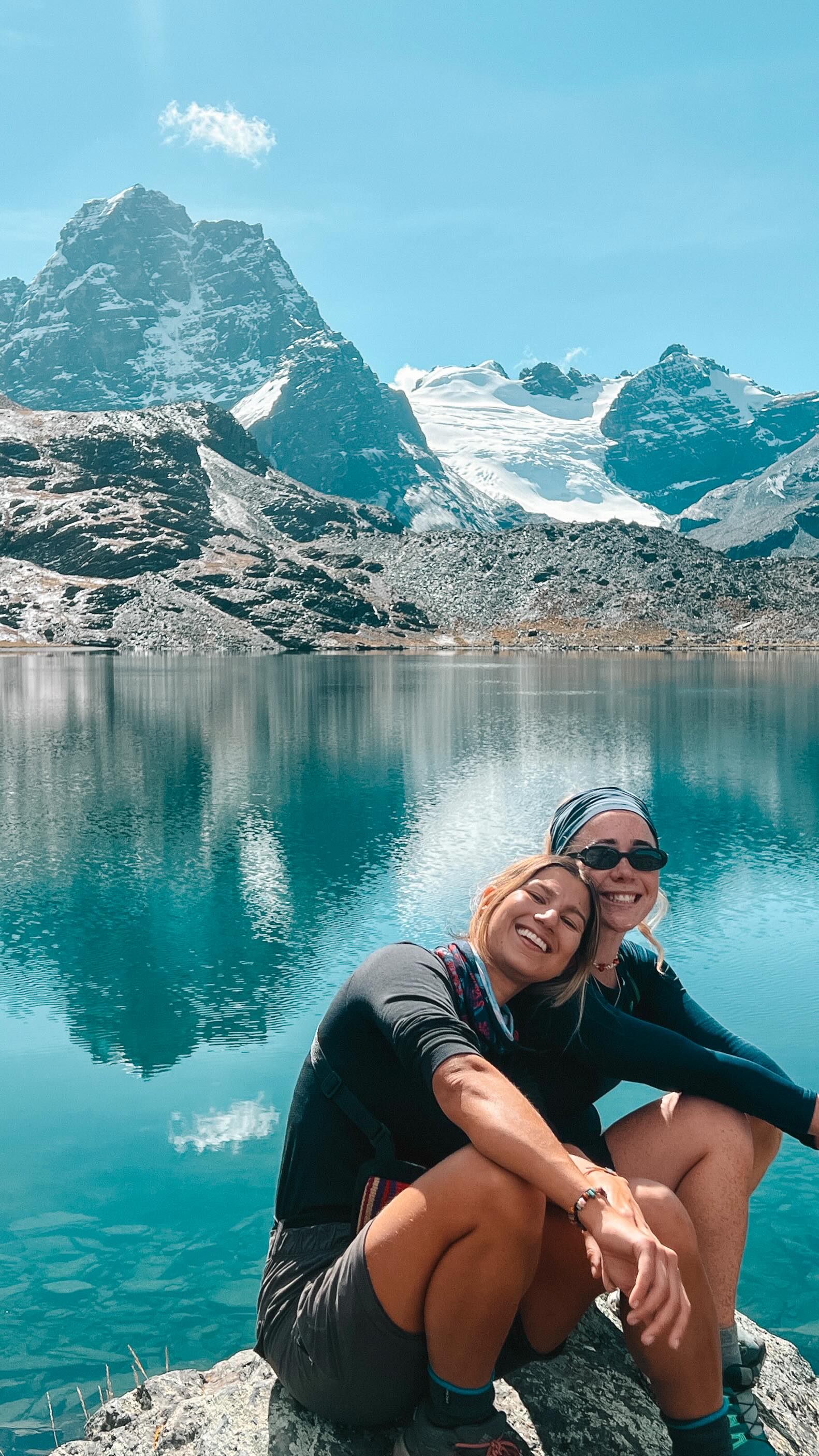 Pico Austria + food poisoning. Good combo right??? Insane scenery. #picoaustria #southamericatrip #bolivia #outdoor #hiking #lapazbolivia