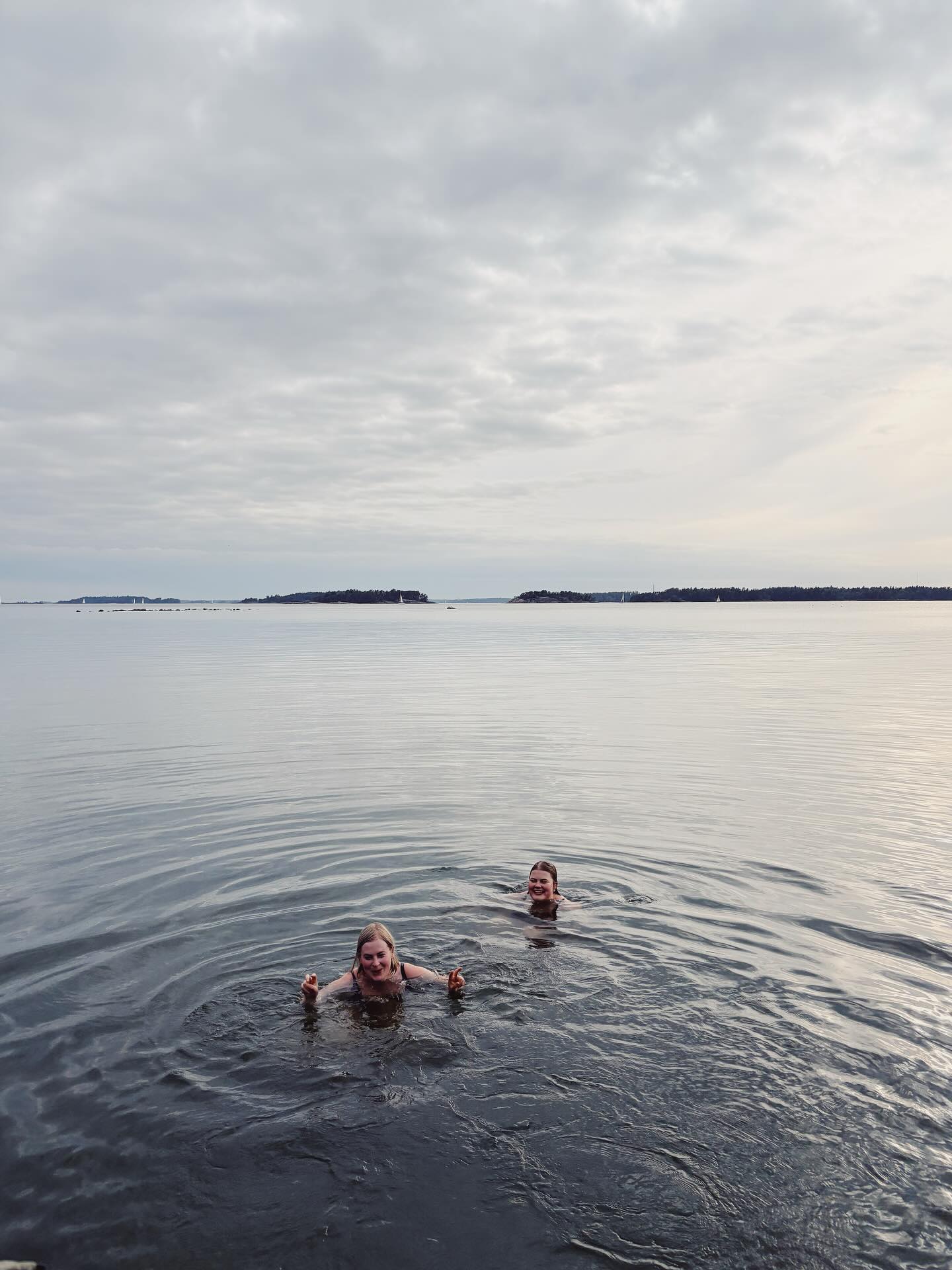 Uimakausi avattu! 🥰 #kotisaari #helsinki #lauttasaari