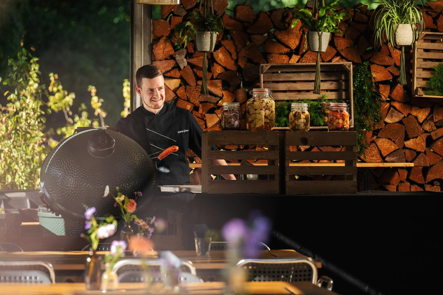 Sommer-Grillabend!🔥
Am Freitagabend, 11. Juli heizen wir den Grill ein!🥩🔥
Geniesse auf unserer Terrasse einen gemütlichen Sommerabend mit Freibank-Grillklassiker und passenden Getränken!🍻
Der perfekt Sommerabend für dich und deine Freunde!💪
Reservation:
📞: 031 333 14 40
📧: info@freibank.ch
Oder online via Website!
Wir freuen uns auf dich!
#freibankbern
#wankdorfcity
#bbq
#brätle
#eatlocal
#drinklocal