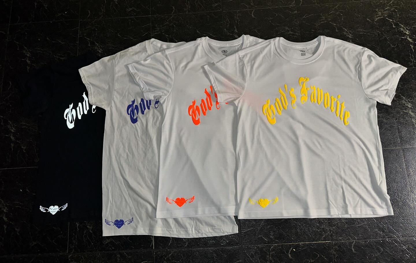 Not just a statement—it’s a reminder.
You were chosen, set apart, and loved.
🖤 Divine Black
💙 Royal Blue
🧡 Blaze of Faith
💛 Heaven’s Gold
Which one’s speaking to you?
#godsfavorite #graphictee #anointedapparel #streetwear #urbanstyle #dopefits #yumegraphix #purpose #minimaldesign #minimalstreetstyle #clothingbrand