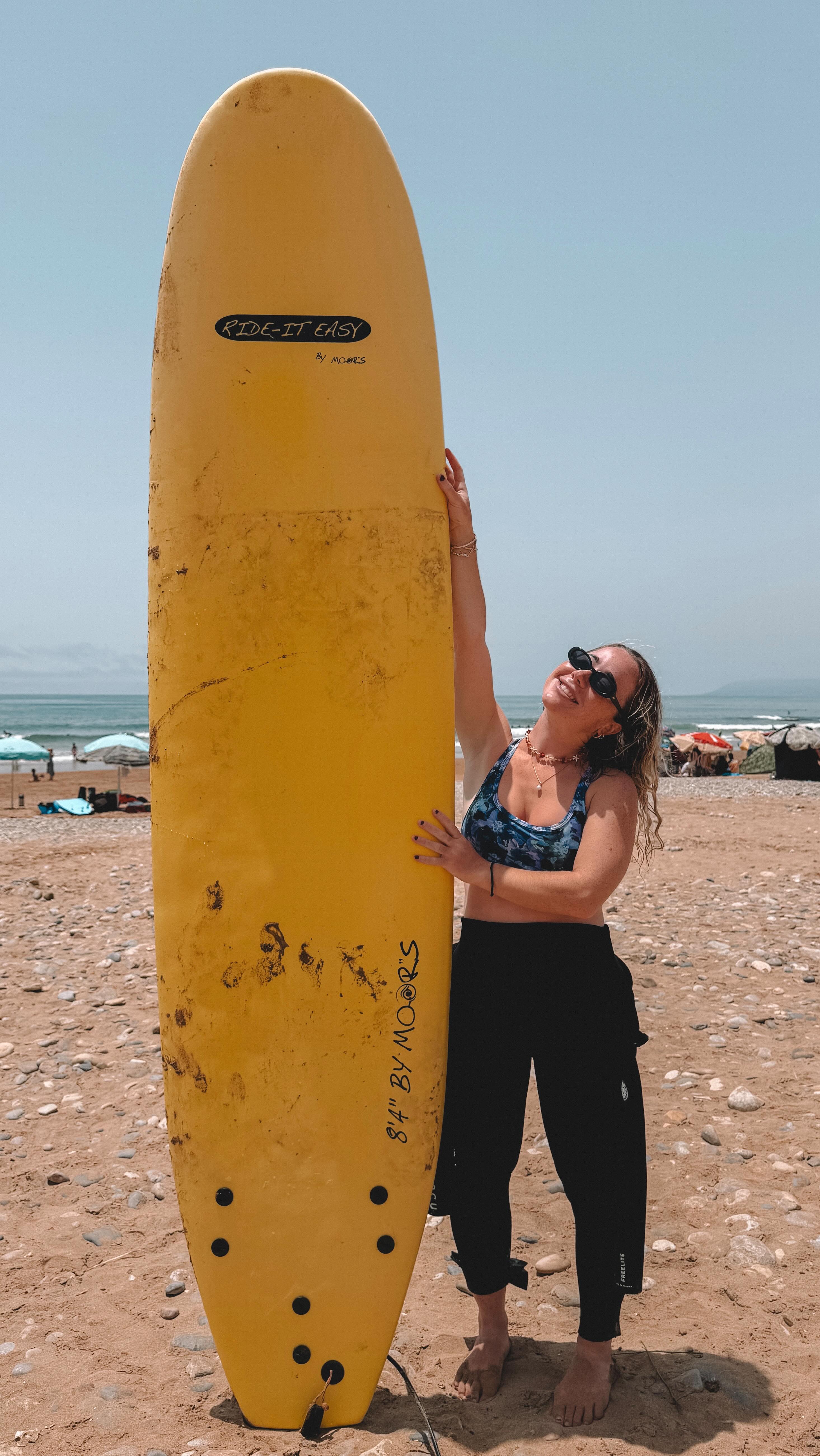 So, what’s surfing like in Taghazout, Morocco? 🇲🇦 #taghazout #morocco #moroccotravel #surf #surfcamp #travelling #travelgram