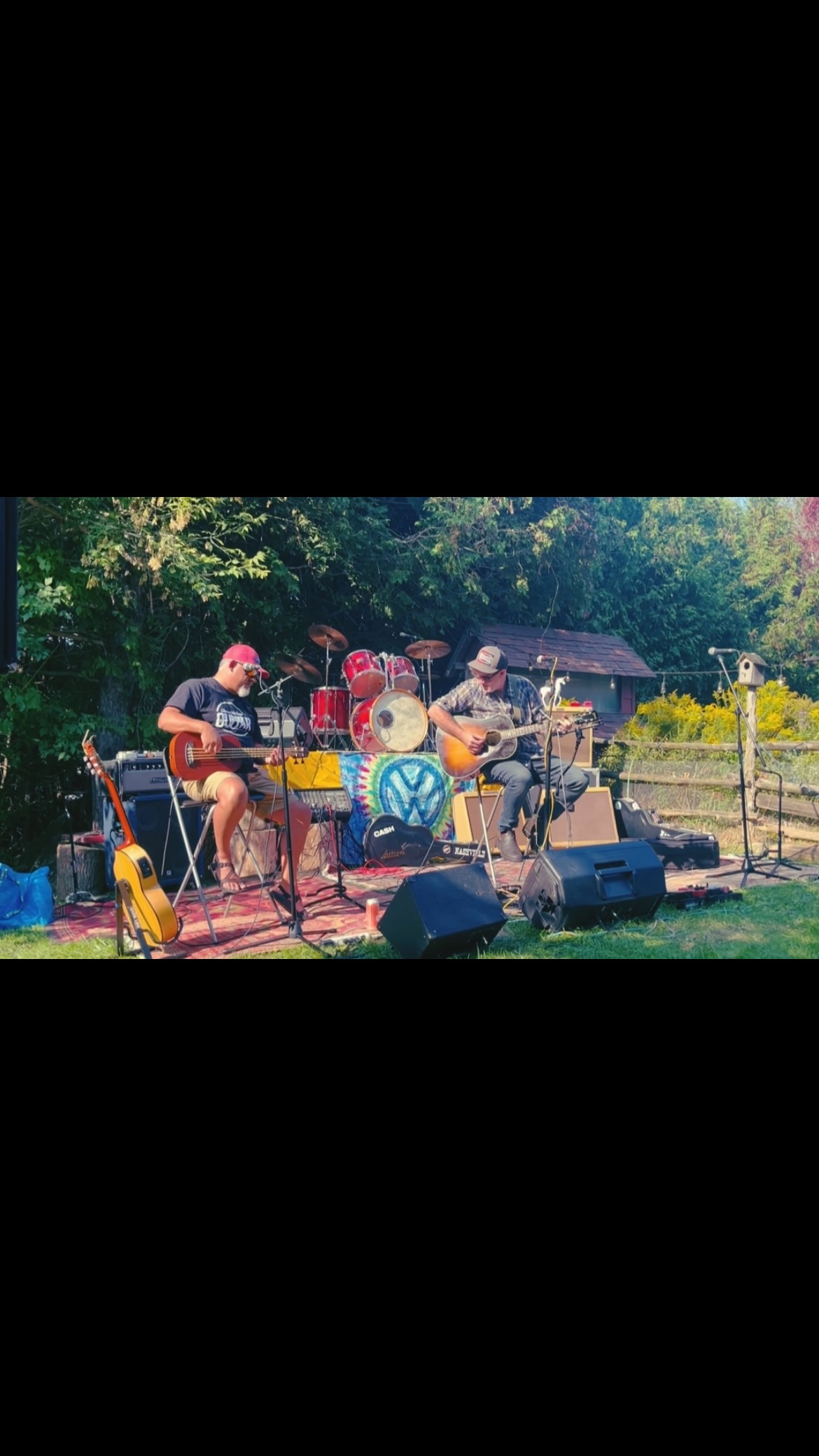 One of the 12 fantastic acts playing Kippsfest this year! We are very excited to have Gianni Salvador and Brent Hagerman and the Passive Resistors this year. Here they are playing one of our favourites “Ain’t Gonna Drink Malt liquor, No More”