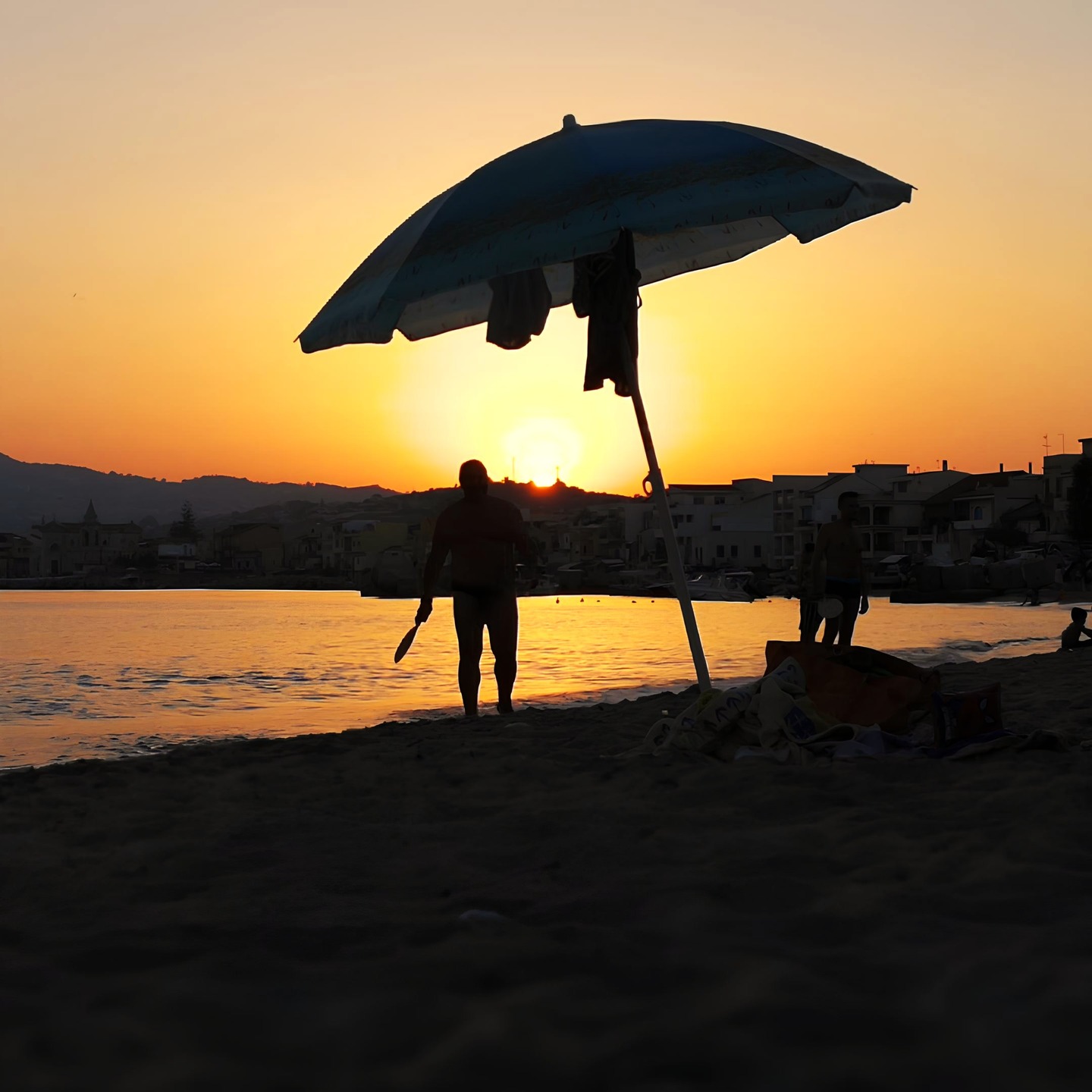 Just Capo Peloro things...
.
.
.
📸 ©VisitCapoPeloro | Edited visual from original by @rocaf91 – Ask before reuse.
.
.
.
#CapoPeloro #VisitCapoPeloro #PuntaDelFaro #TorreFaro #Messina #VisitMessina #DiscoverMessina #StraitOfMessina #Sunset #SunsetinSicily #SicilianSunset