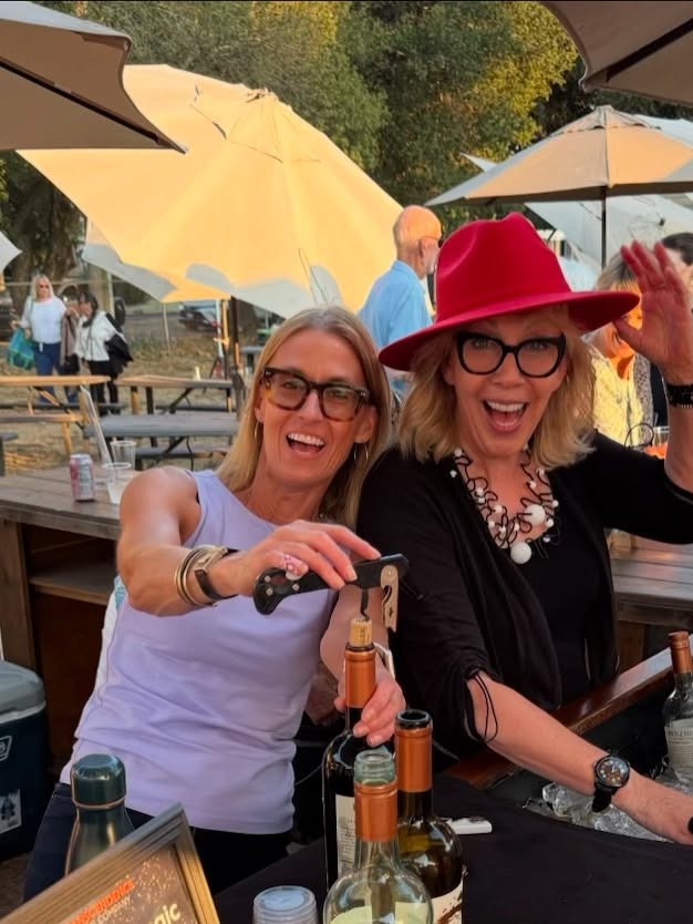 Wine Country Living đ·
Another fabulous show by Transcendence Theater Company
Beautiful The Carole King Musical
đ¶ There is still time to buy ticketsđ¶
Celebrating my dear friend Brittanyâs birthdayđđ
@ttcsonoma
@statefarmagentkeyes
@sonomaplaza
#milestonebirthdays #sonomaplaza #sonomavalley #winecountryliving #sonomawine #girlfriendsrock #celebratingwomen #broadwayshows #agingwithgrace #midlifewomen #womenover50 #womenover60
#womenwithstyle #localtheater