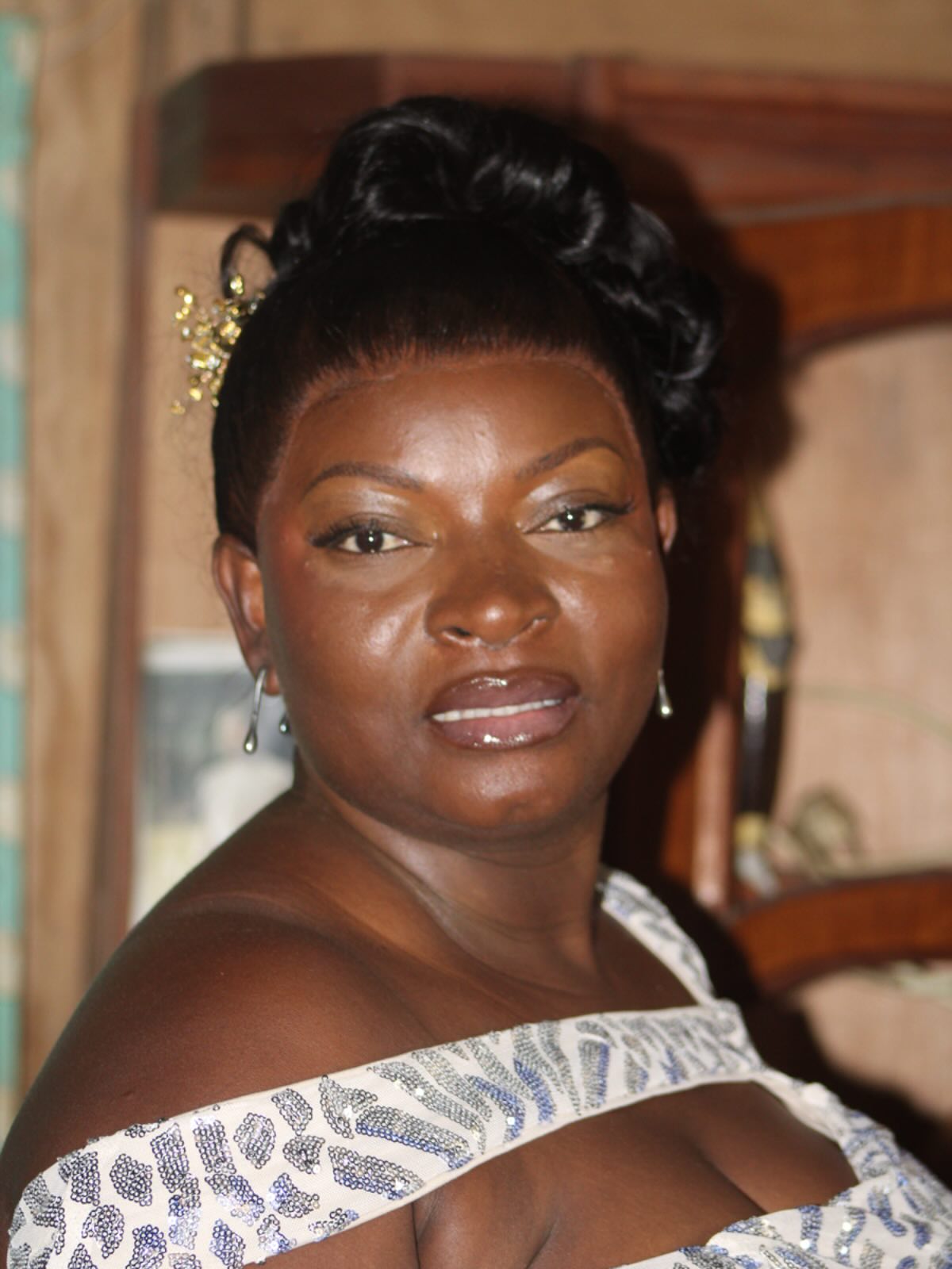 Notre mariée de la semaine dernière 😍
.
Il reste encore une date pour le mois de septembre !!!
#mariage #maquillage #maquillageyeux #makeup #makeupbridal