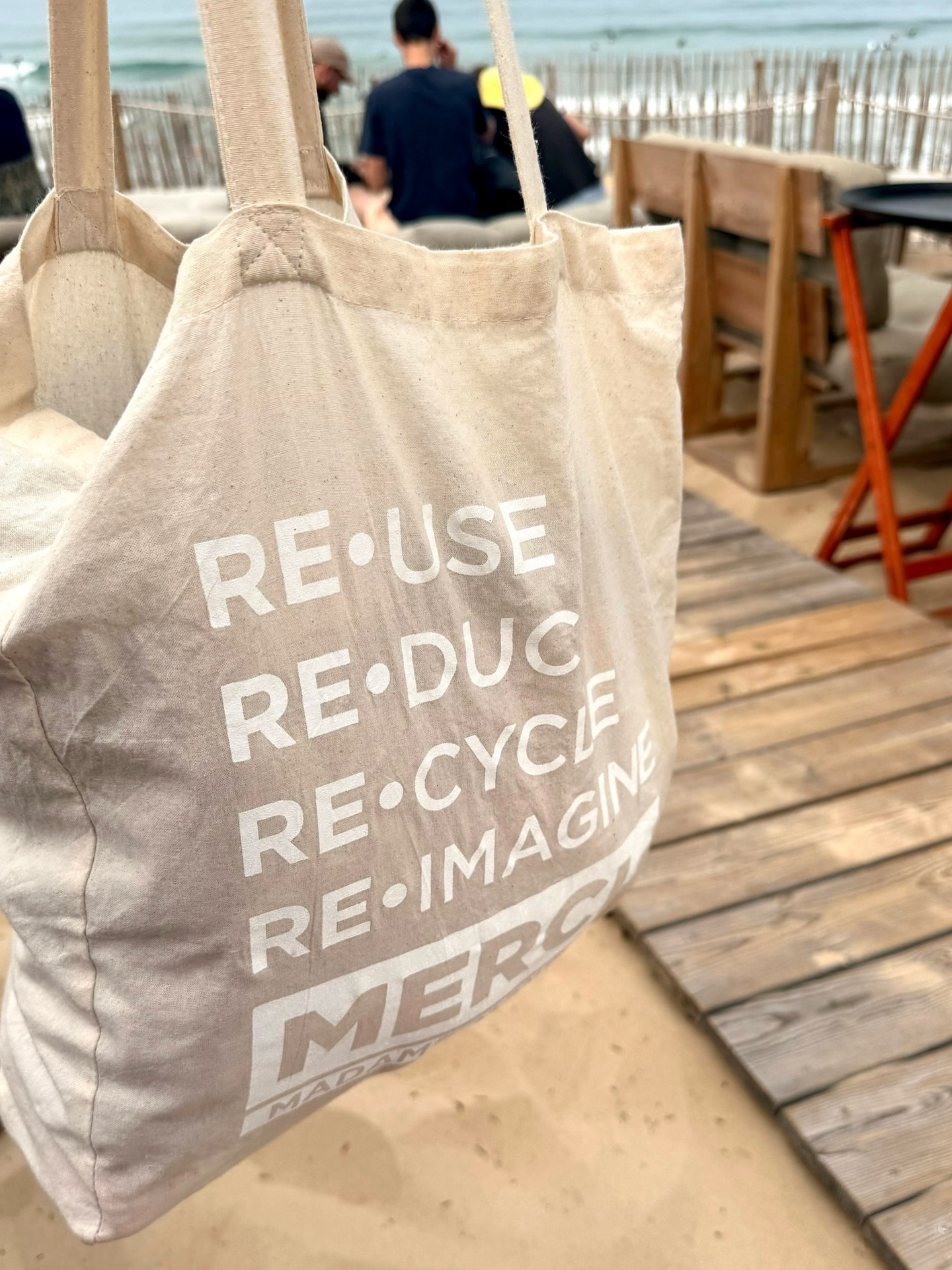 C’est l’heure du brunch à Lacanau pour nos tote bags 🏄♀️
#mercimadamemonsieur #slowfashion #lacanau