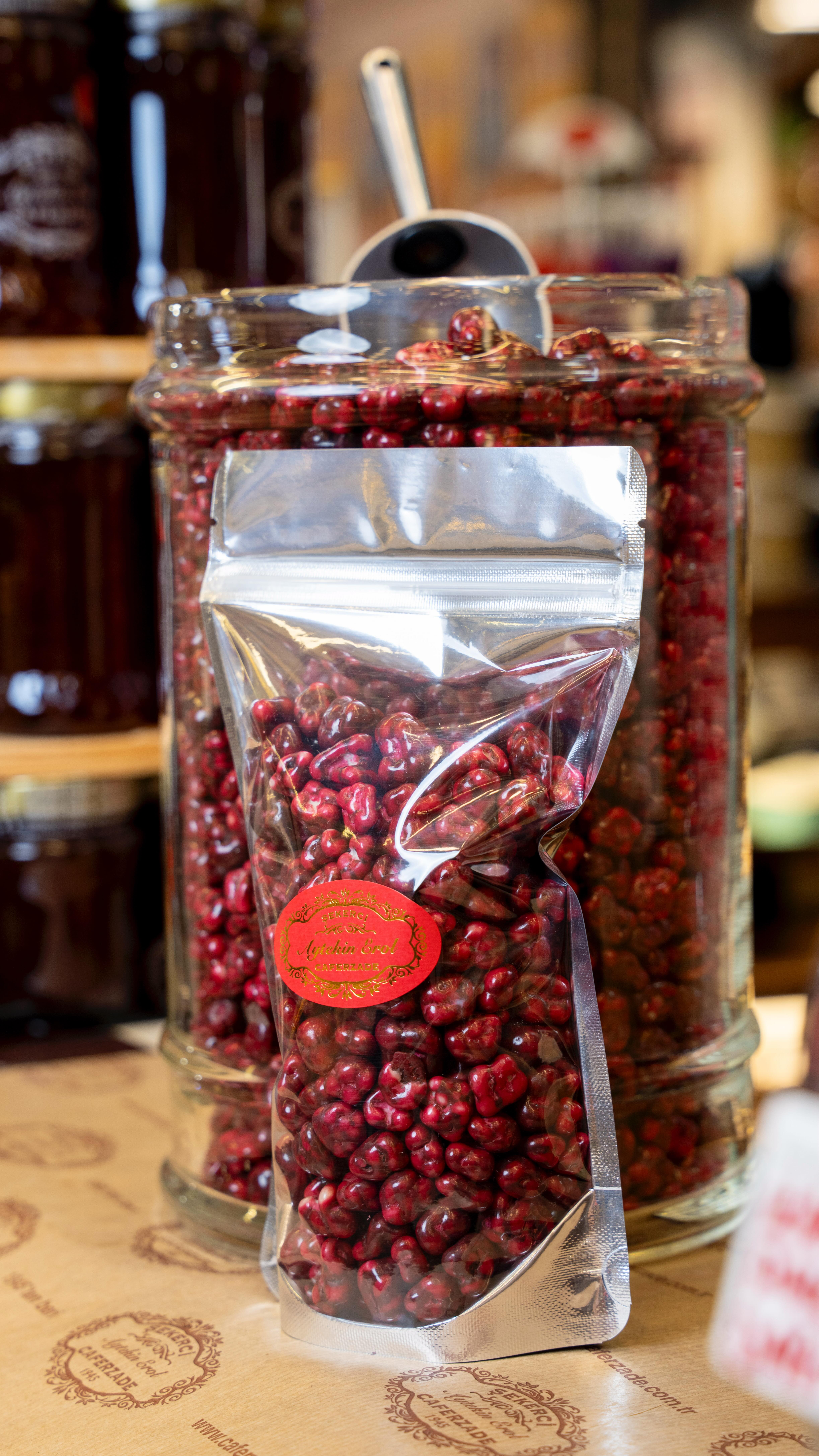 Böğürtlenin ferahlığı, çikolatanın zarafetiyle buluştu. 🍇✨
📍Üsküdar Merkez İmalat
📍Üsküdar Balıkçılar Çarşısı
📍Kadıköy Balıkçılar Çarşısı
#ŞekerciCaferzade #Üsküdar #Kadıköy