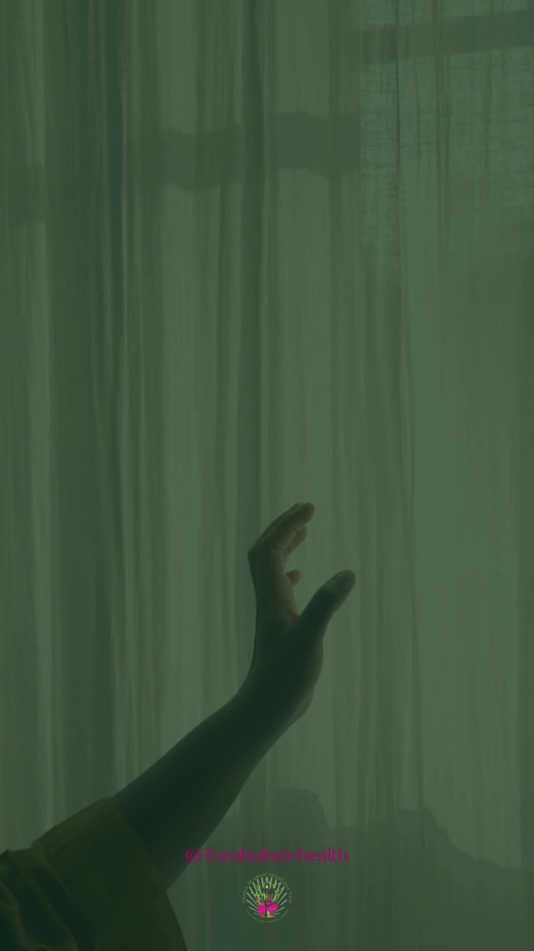 Burnt out, overwhelmed, drained… You don’t need another fix—you need wholehearted support. If you’re ready to feel held again, the link in bio is open. 🌱
Épuisée, dépassée, vidée… Tu n’as pas besoin d’une autre solution —mais d’un support doux et profond. Si tu es/êtes prêt.e à te sentir soutenu.e, le lien dans la bio t'attends 🌱