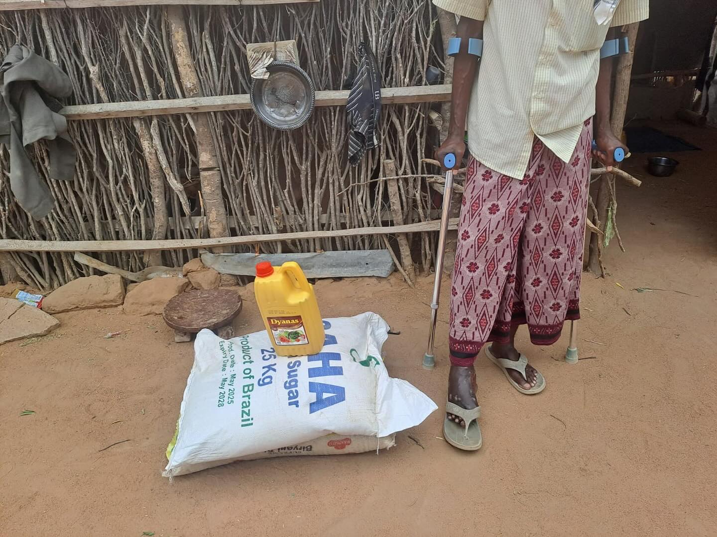 Sadaqa Foundation continues food distribution amid the ongoing shortage. With your support, we’re reaching vulnerable families and individuals who are most affected. Together, we can ease their struggle.
#sadaqafoundation #endhunger #refugeesupport #charity #ubuntu #togetherwecan