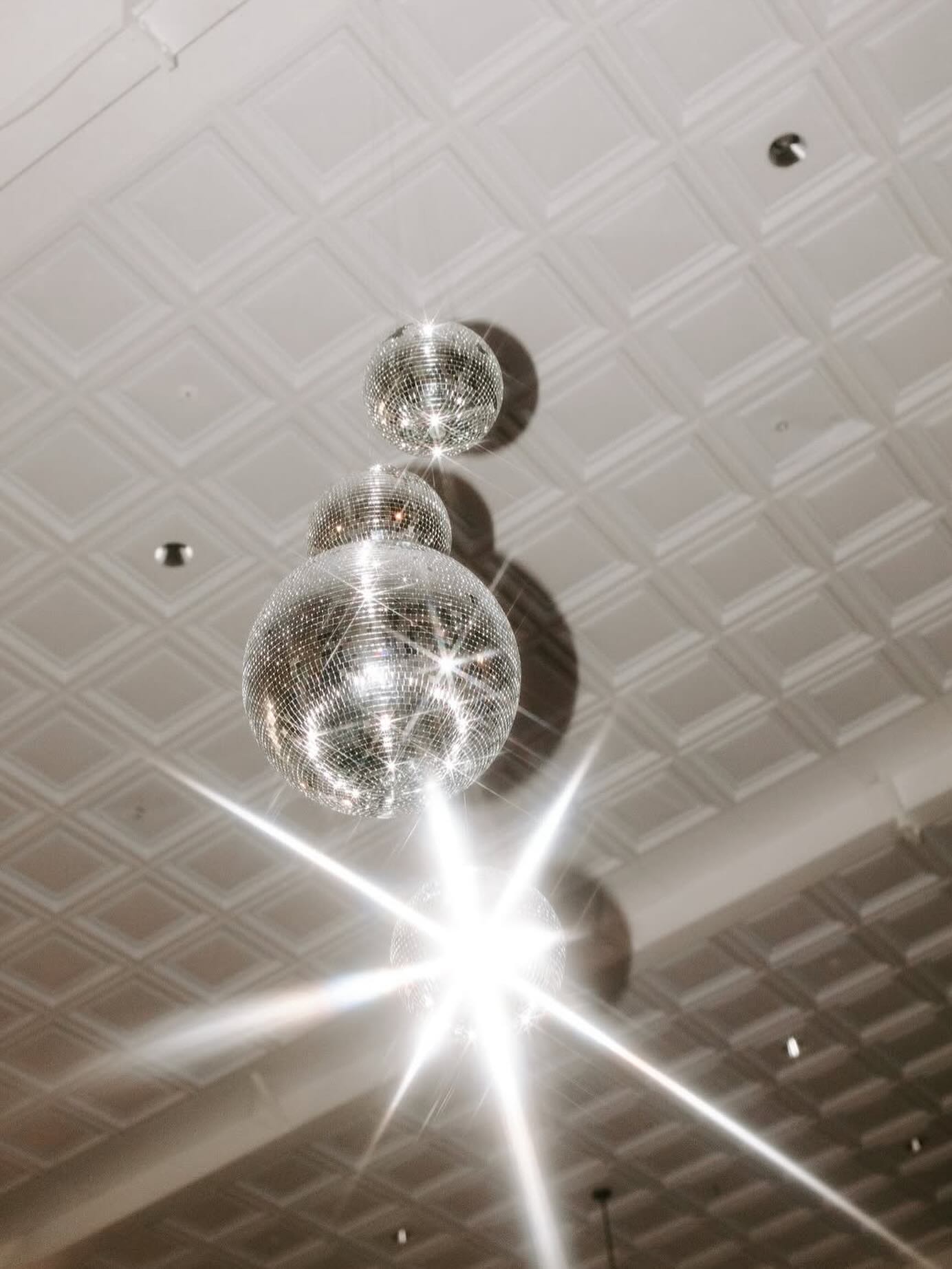 Disco Ball: Check! That’s it. That’s the whole list.
VENDORS:
Planning + Design: @bjaneevents
Production Design: @cae_lr
Floral Design: @samsclub
Photography: @tayloreneephotos
Videography: @aclay.mp4
Venue: @osagehouse
Rentals: @kindred.provisions