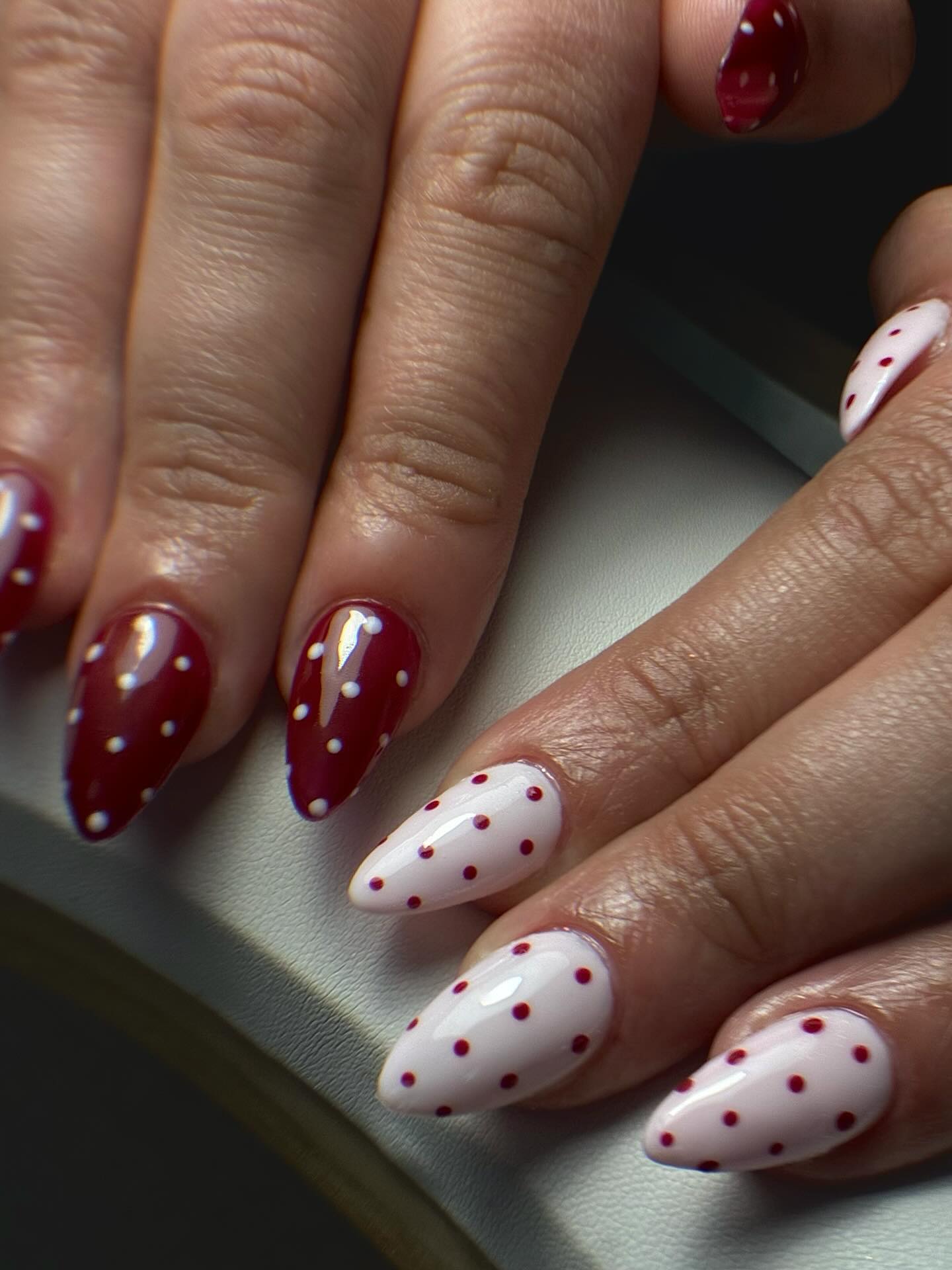 Poka dots design
.
.
#pokadots #nailsart #gelx #melbournenails #nailsmelbourne