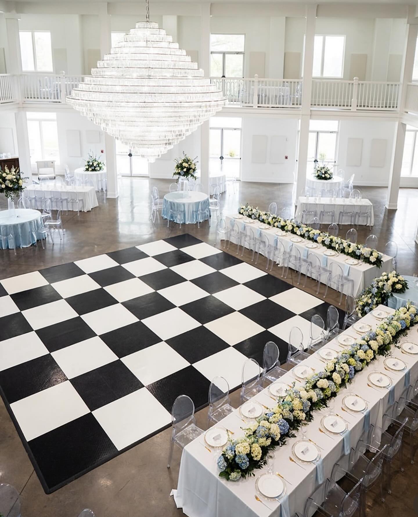A classic black and white design that will keep your first dance the center of attention!
VENDORS:
Planning + Design: @weddingsbyl.and.co
Production Design: @cae_lr
Floral Design: @curlywillowdesigns
Photography: @allieatkissonimaging
Venue: @legacyacresar
Rentals: @eventology_us