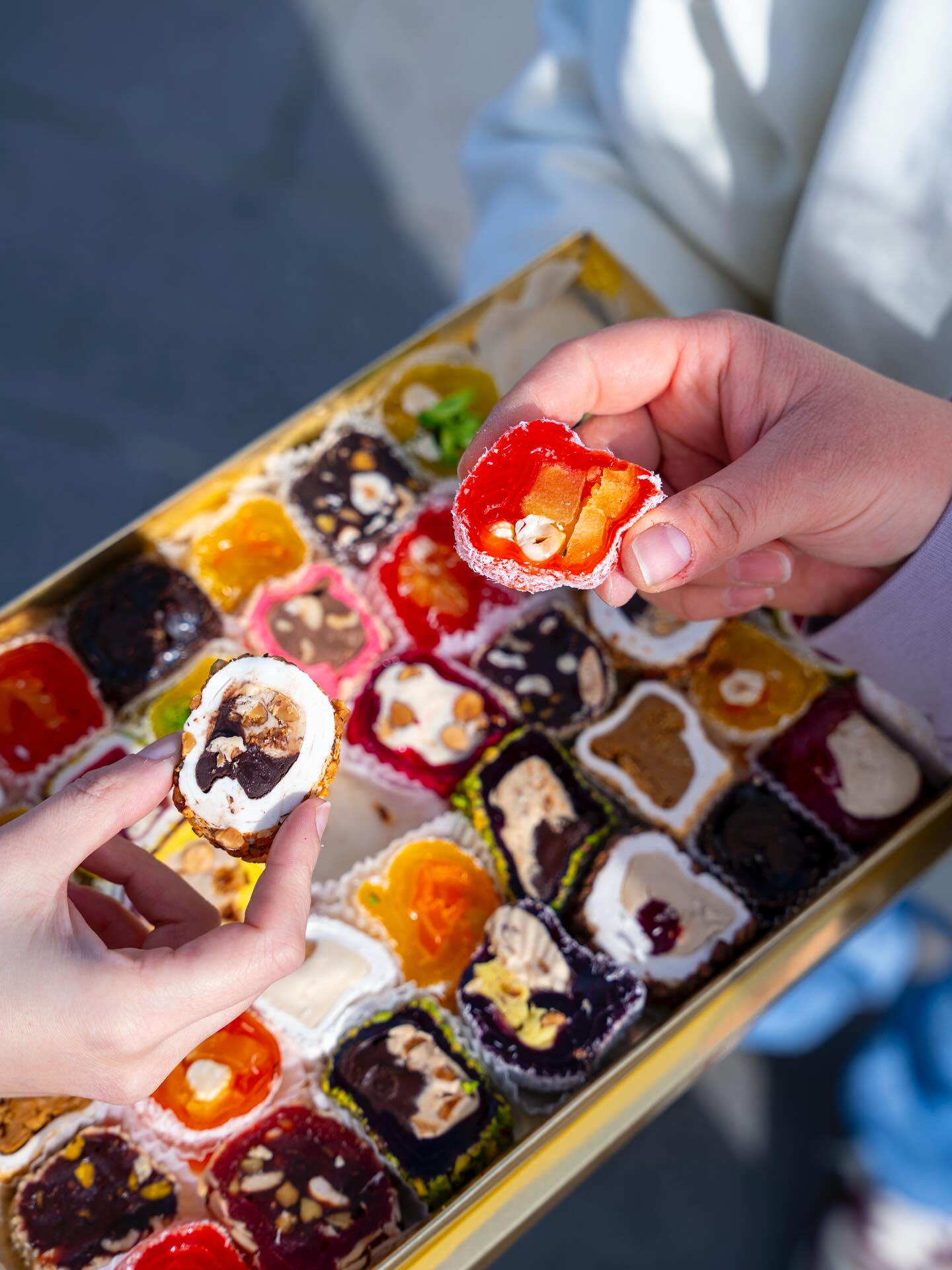 Fındıklıdan çikolatalıya, her zevke bir renk, bir tat...🎁
📍Üsküdar Merkez İmalat
📍Üsküdar Balıkçılar Çarşısı
📍Kadıköy Balıkçılar Çarşısı
#ŞekerciCaferzade #Üsküdar #Kadıköy