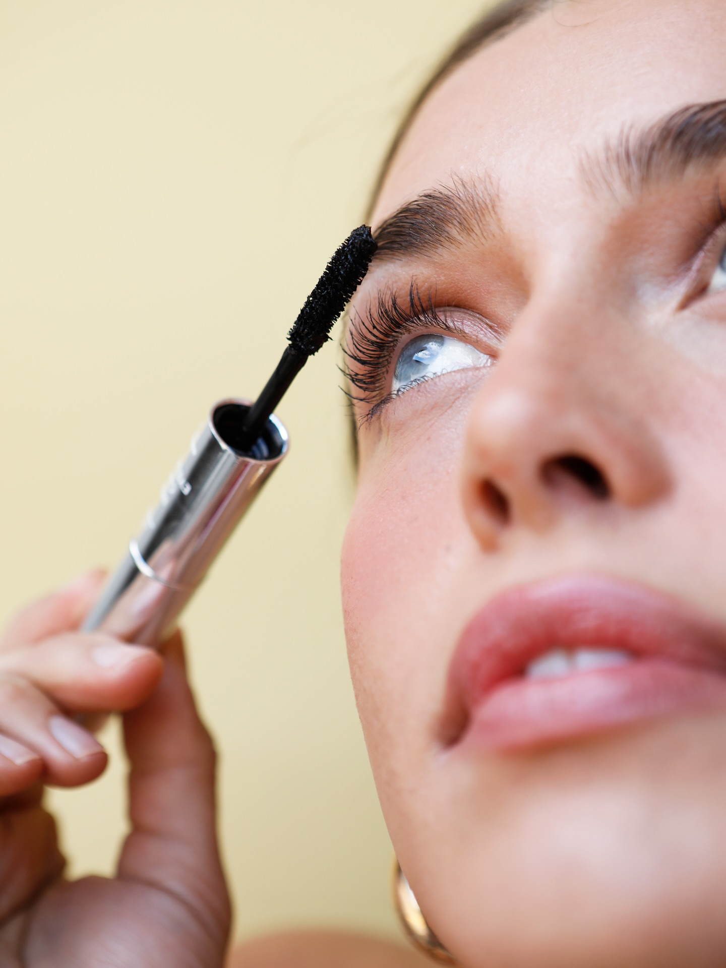 The Hi-Definition Mascara by Max & Louie lifts, lengthens, and lasts ~ with a volumising brush up top and a fine-tip wand for those delicate lower lashes. Waterproof, no-clump, no-transfer. Just glossy, nourished perfection.
#MaxAndLouie #HiDefinitionMascara #NZMakeup #VeganBeauty #LashPerfection