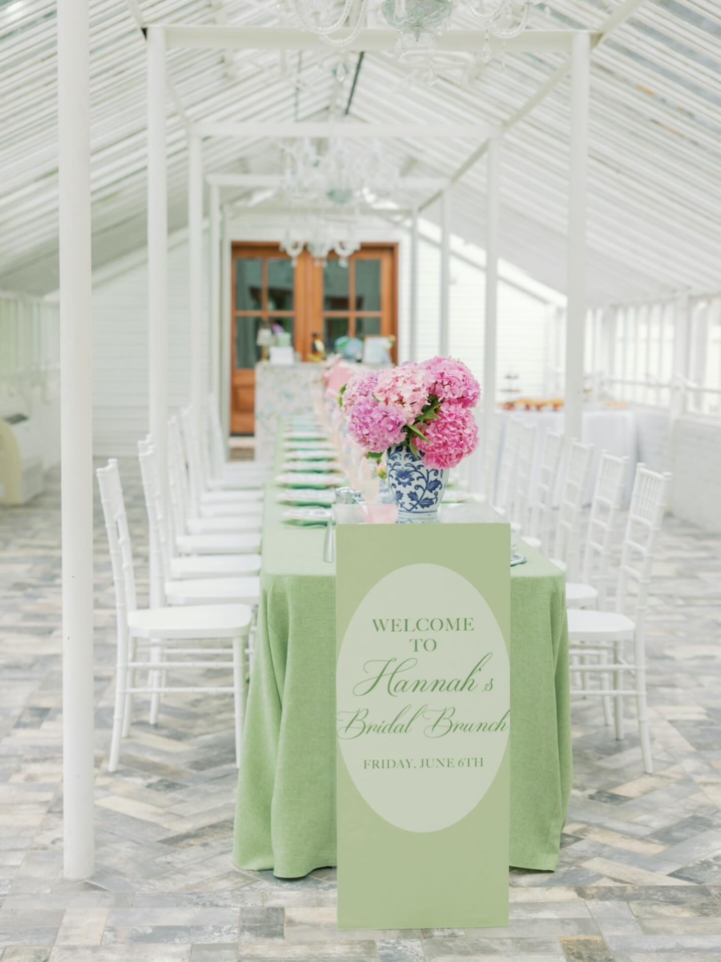 Some rentals blend in. Ours stand out!
VENDORS:
Planning + Design: @lesleywithrowdesigns
Production Design & Custom Rentals: @cae_lr
Floral Design: @norwooddayfloralco
Photography: @faithalexanderphoto
Videography: @blackhousestudios_
Venue: @thereserveexperience
Rentals: @eventology_us