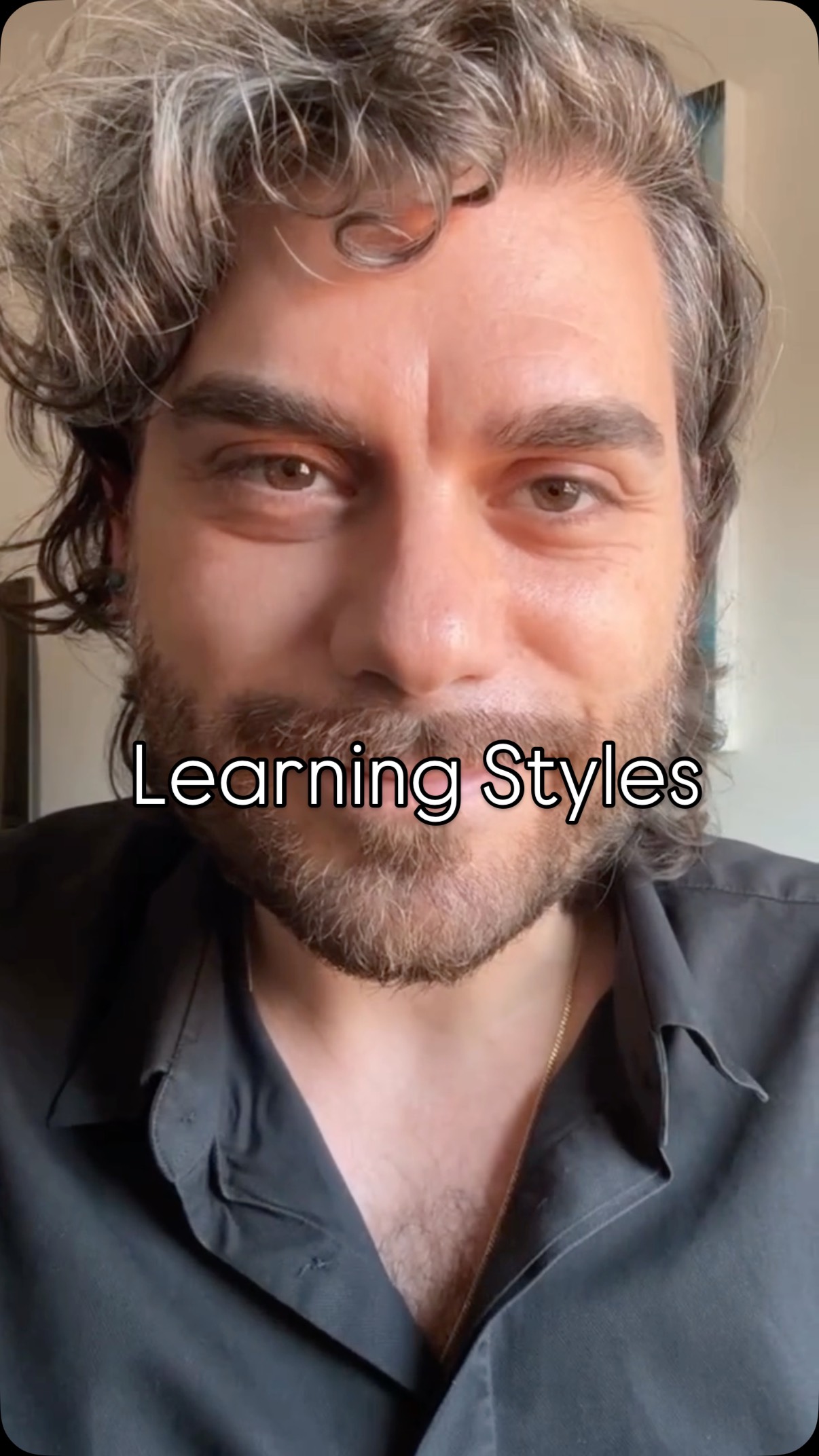 📚 Ti è mai capitato di non sentirti capito… sul lavoro o nella vita?
Forse il problema non è né tuo né dell’altro.
Forse parlate due “lingue” di apprendimento diverse.
Scoprire il tuo Learning Style ti cambia tutto:
✅ Comunichi meglio
✅ Ti fai capire di più
✅ Chiedi agli altri come relazionarsi con te
🎯 Ci sono 4 stili principali: attivista, riflessivo, teorico, pragmatico.
Li conosci? Vuoi scoprire il tuo?
Scrivimi per fare il test o seguimi nei prossimi video.
#LearningStyle #StileDiApprendimento #ComunicazioneEfficace #CoachingPersonale #SoftSkills #CrescitaPersonale #BusinessCoaching #FormazioneProfessionale #LavoroEFelicità #IntelligenzaRelazionale #Autoconsapevolezza