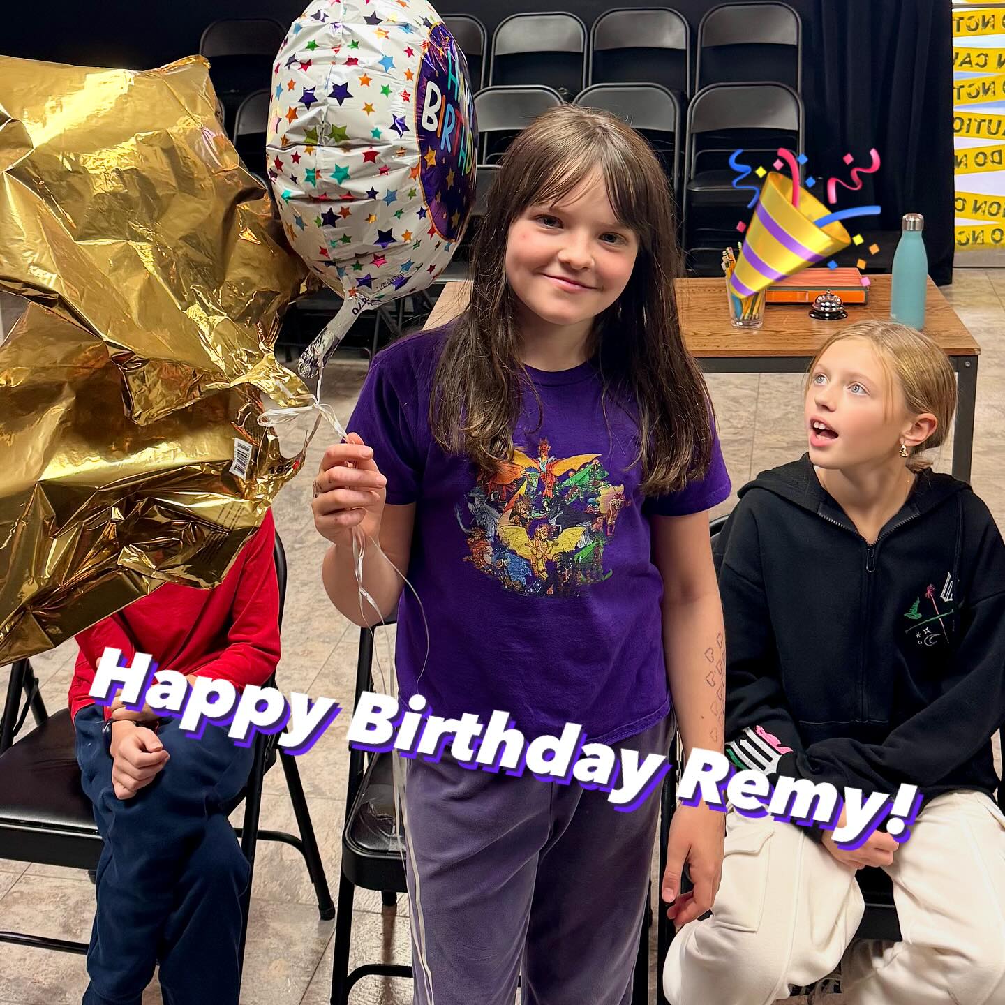 The studio has been busy this week! We celebrated a birthday on Monday in our improv class đ! And on Tuesday, we officially finished learning all the music for Frozen Jr.!
#frozen #frozenjr #frozenmusical