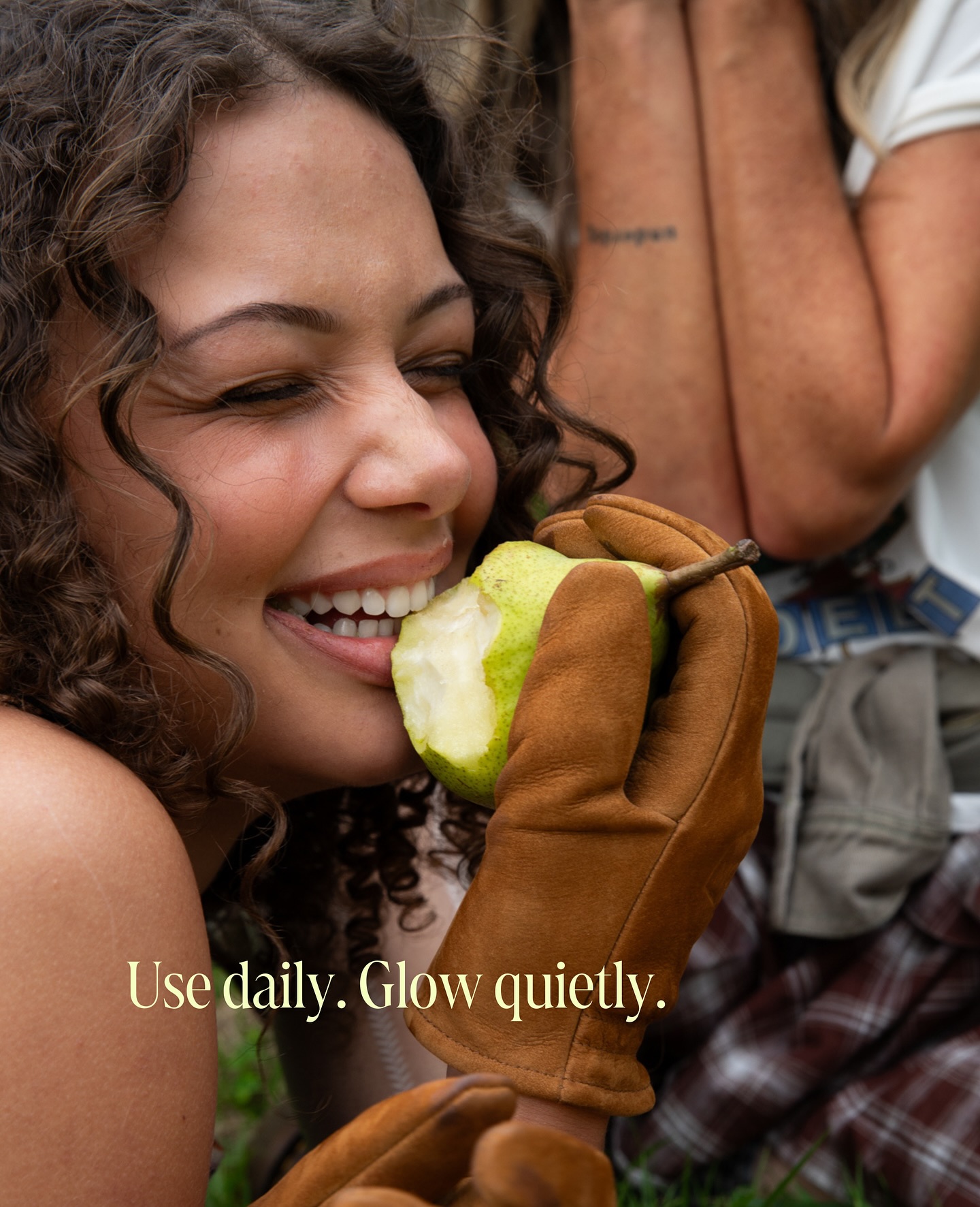 She minds her business and her skincare ~ Prepy 💁🏼♀️
#maxandlouie #skinprepbymaxandlouie #prepybymaxandlouie