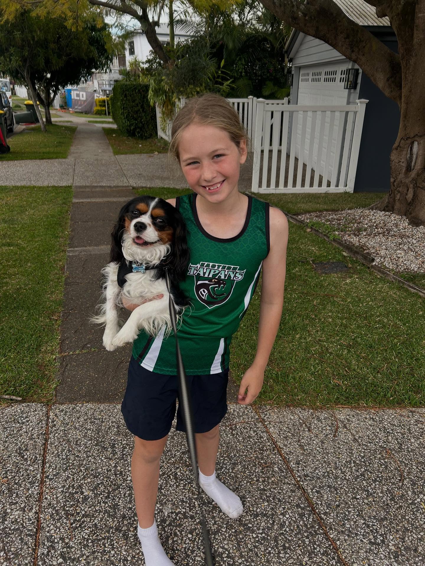 Got an anxious pup? A calming pre-groom walk can make all the difference 💕🦮