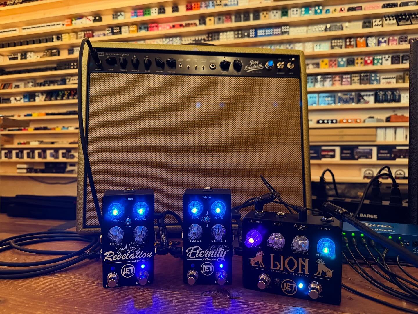 Come explore the Wall of Tone and discover amazing pedals from brands like JET Pedals!
Only at GB Music & Sound, Canada’s destination for tone.