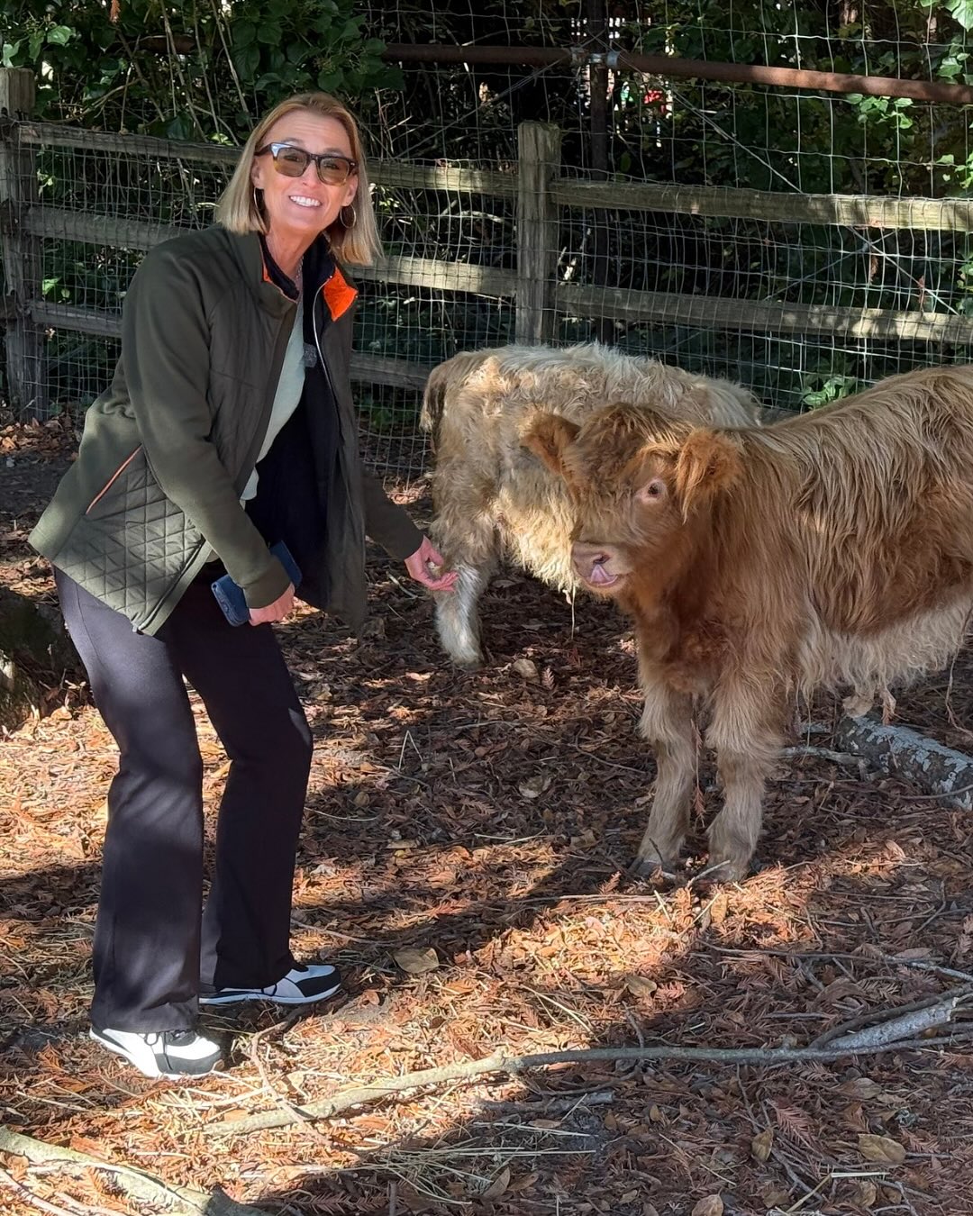 Of of the many things I love about Wine Country living is all of the fun adventures we have all within a short drive.
Farm animals (I am a dork for farm animals:)), vineyards and wine caves, beaches, mountains, fabulous wineries, bars and restaurants.
@sams_cafe Located in beautiful downtown Tiburon đ
@perryssf Making bloody Maryâs since the 70âsđź
#marincounty #marincountylife #tiburon #larkspur #sonomavalley #sonomavalleywine #winecountryliving #norcal #bayarealiving #sundaydrives #farmanimalsofinstagram #livefortoday #healthyaging