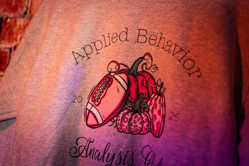 Data-driven. Game-ready.
Applied Behavior Analysis Club 2025 🏈 #RunThePlays
#ABA #BehaviorAnalysis #PumpkinSeason #FallFashion #BehaviorScience #BCBA #RBTLife #AppliedBehavior #BehaviorAnalyst #FallVibes #abameme