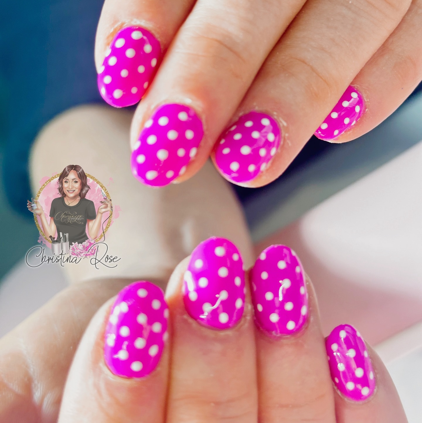 💅✨ A stunning set of hot pink polka dot nails - summer Vibes and just in time for the weekend! This fabulous client has been keeping her nails on point with builder gel backfills every 3 weeks for nearly 2 years.
Remember, appointments are essential—no walk-ins due to high demand! Let’s keep those nails beautiful 24/7! 🌟
“Where the nail magic happens “ 🪄🔮✨
.
.
.
.
#RotoruaNails #champagnenailsnz #Rotoruanailtech #buildergelnails #nailartist💅 #strongnails