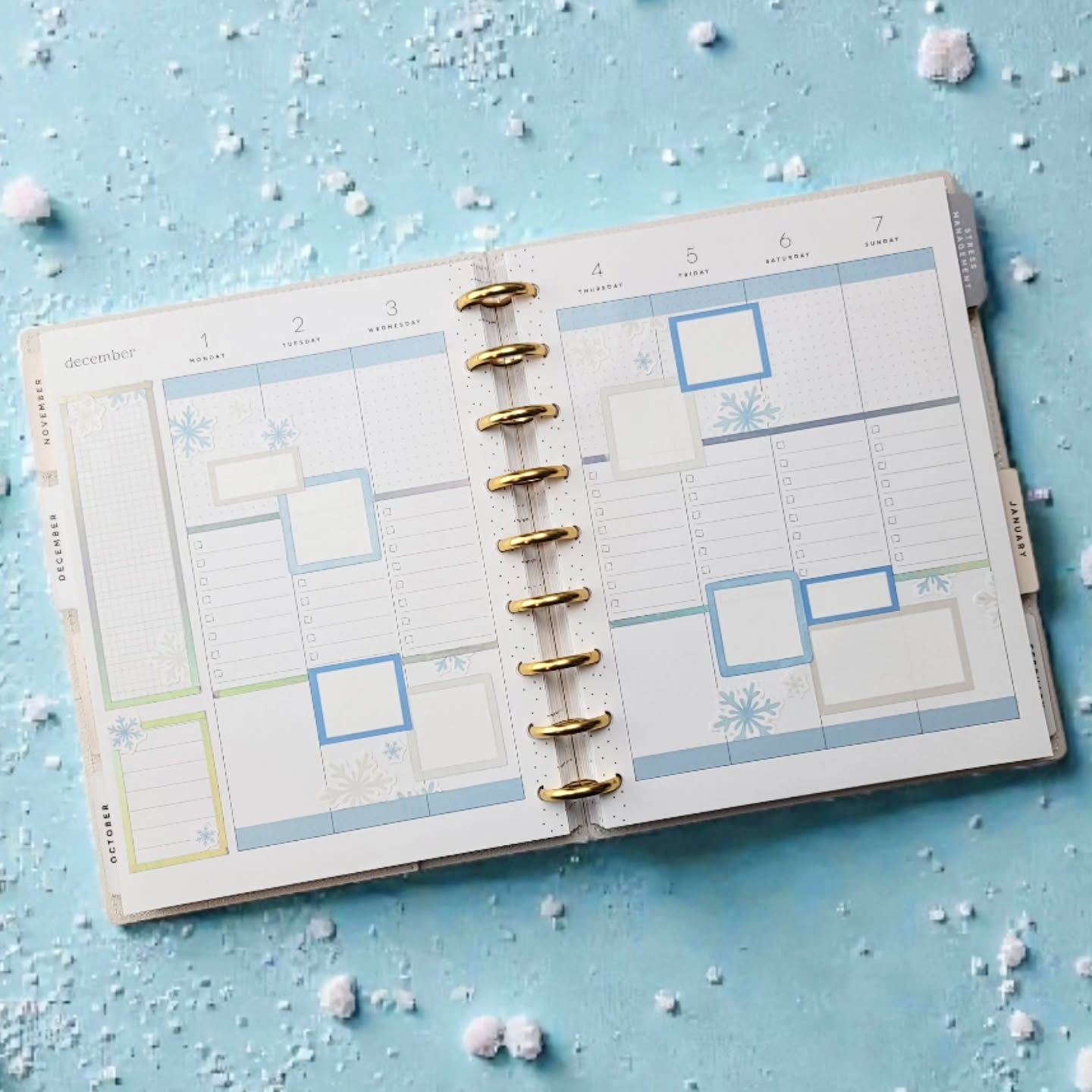 ❄️ The planner is ready for the upcoming snowy forecast... I'm keeping my fingers crossed that it hits Tuesday and ends Thursday. I have plans this weekend. 😉
.
In need of some winter box stickers for your planner layouts? Check out my etsy shop... download, print, and cut in a variety of colors!
.
#beforethepen #plannerspread #weeklyspread #plannercommunity #planwithme #plannerlove #ilovemyhappyplanner #happyplanning #thehappyplanner #iamahappyplanner #planneraddict #stickeraddict #plannerobsessed #plannerlife #planahappylife #planyourweek #plannernerds #plannerstickers #happyplannerinspiration #checklistlayout #winterstickers #winterlayout