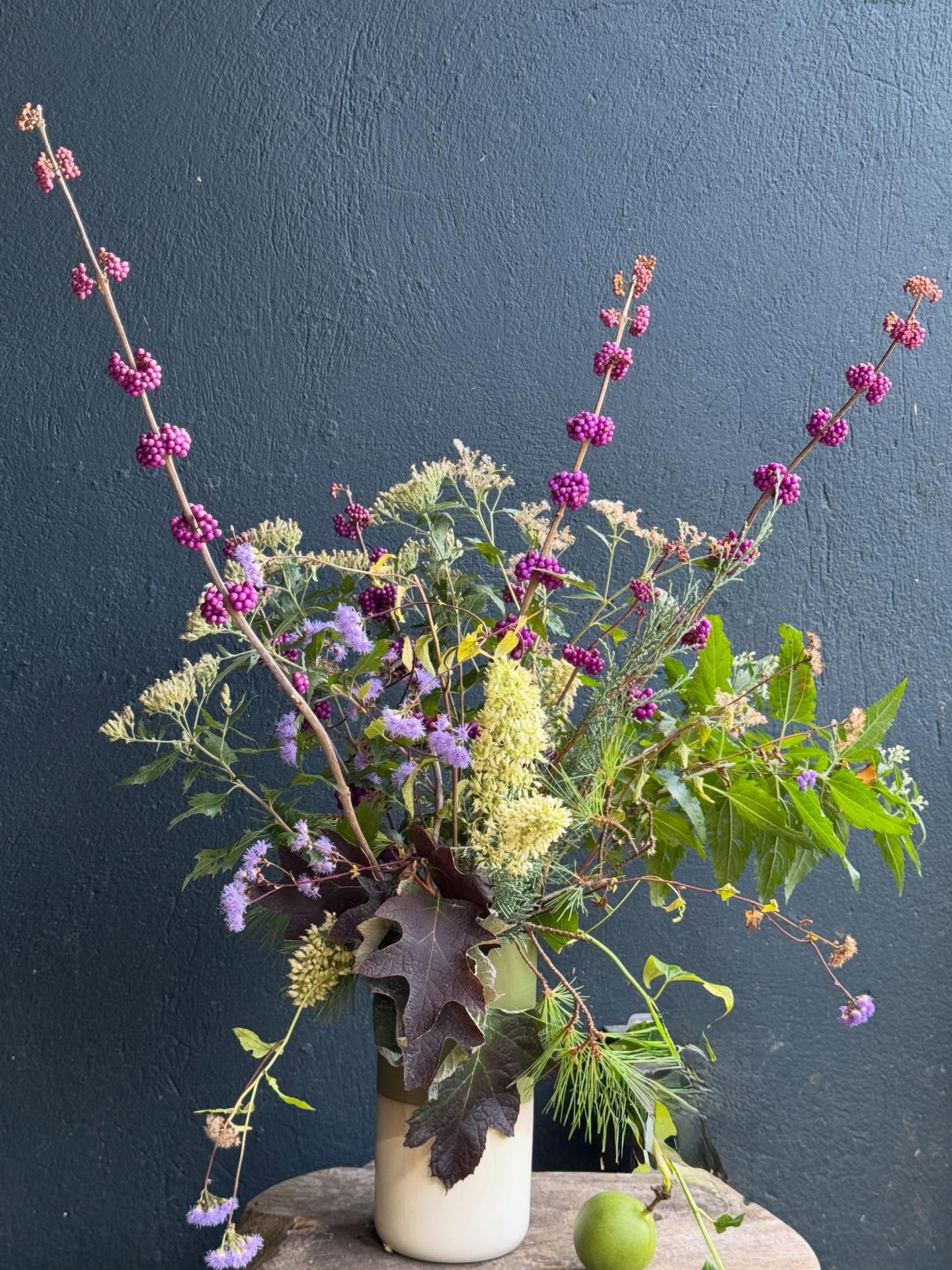 Last week’s boquet! Beautyberry (Callicarpa Americana), Oakleaf hydrangea ((Hydrangea quercifolia),Bonset (Eupatorium perfoliatum),Heuchera ‘Autumn Bride’(Heuchera Americana ‘Autumn bride), Maypop (Passiflora incarnata), Blue mist flower (Conoclinium coelestinum), white pine (Pinus strobus) and a sprig of eastern red cedar ‘Grey Owl’(Juniper virginiana Grey Owl’) #ayearinflowers #ayearinnativeflowers #gardeningwithnatives #gardeningforthechesapeake