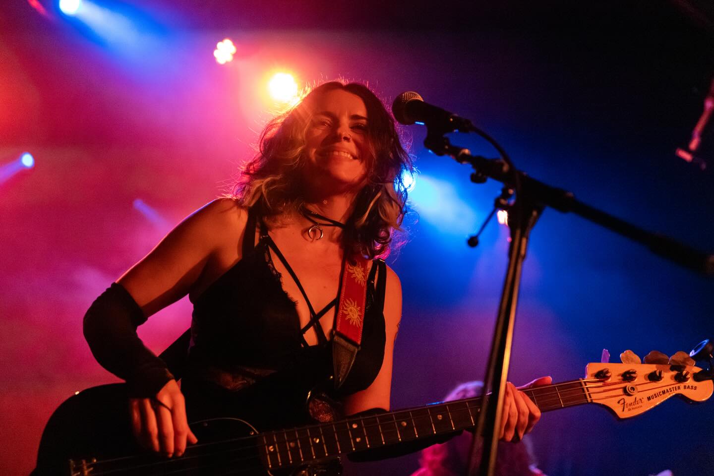 Taking some time to resurface from the UNDERWORLD tour 🔥 I’ll be honest that was a hell of a lot of work for this little indie artist but there’s nothing else I’d rather be doing. Currently dreaming in the dark of what’s to come for KATZROAR in 2026…
📸 @albenailievaphotography @bimbos365club