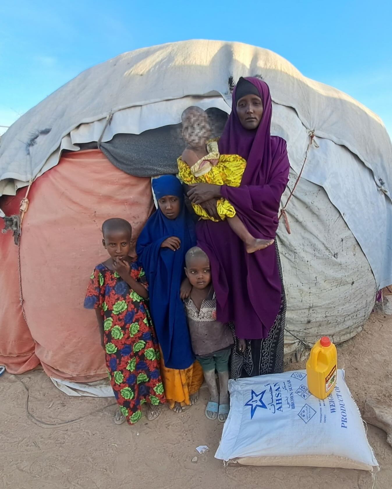 A family we supported through Sadaqa Foundation has suffered an unimaginable loss — their young son Ibrahim has passed away due to malnutrition. Ibrahim is the one she is holding and he was only 1 year old. Our heart is truly broken, and we can’t stop thinking about how much this mother was silently carrying.
No parent should ever have to bury their child!
Upon the mother’s wish, Sadaqa Foundation has donated a mattress to bring some comfort to the children who are still here.
Please keep this family in your duas. May Allah ease the pain of those who are suffering and grant comfort to every heart in need. Ameen.
💛 Link in bio to donate