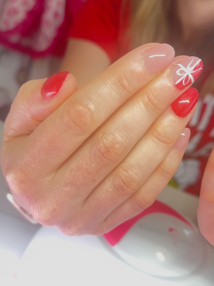 The start of the silly season. First xmas set. 🎄🧑🎄
Champagne Nails NZ
✨Sparkle in Trusted Hands⭐️
💅 Champagne Nails NZ | Boutique Nail Studio
13+ years of 5⭐ client care | Private 1:1 appointments
Acrylics • Hard Gel • BIAB • Gel Polish + Nail Art
✨ Sterile tools. Sanitised space. Welcoming, relaxed vibe.
🌿 High‑end, 10+ free products for safe, luxury nail care
🌱 Specialising in natural nail growth with remarkable results
💖 No rushing — every appointment is cared for with time and attention
📲 Easy online booking via Ovatu (in bio)| Afterpay, EFTPOS & credit cards accepted
.
.
.
.
#nailart #nailsofinstagram #nailtech #nailsoftheday #champagnenailsnz #gelpolish #nailsdesign #nailsinso #biab #buildergel #gelnails #rotorua #rotoruanailtechnician #nailtechrotorua #nailsinKoutu #koutunails #lightelegance #thegelbottle #nailsonfleek #trustedsparklingresults #sipthesparkle #yourprivatenailescape #relaxedcaresparklingnails #welcomingchampagnevibes #champagnenailsNZtouch