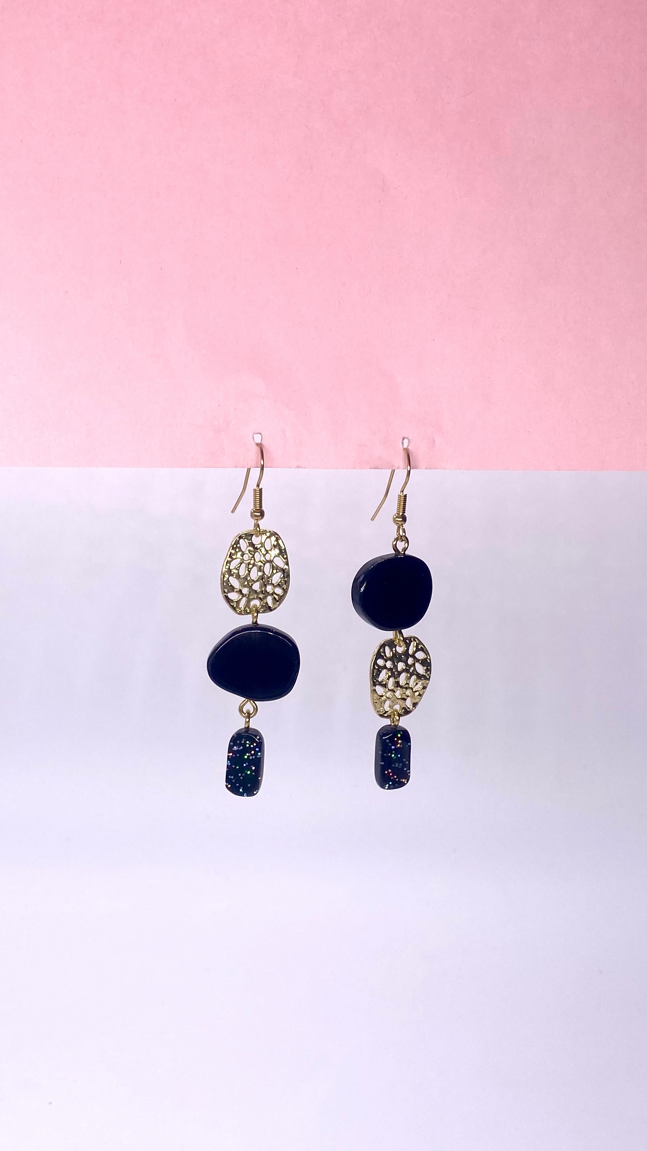 Moi j’hésite entre la reine ou le cœur qui balance 🙈😜