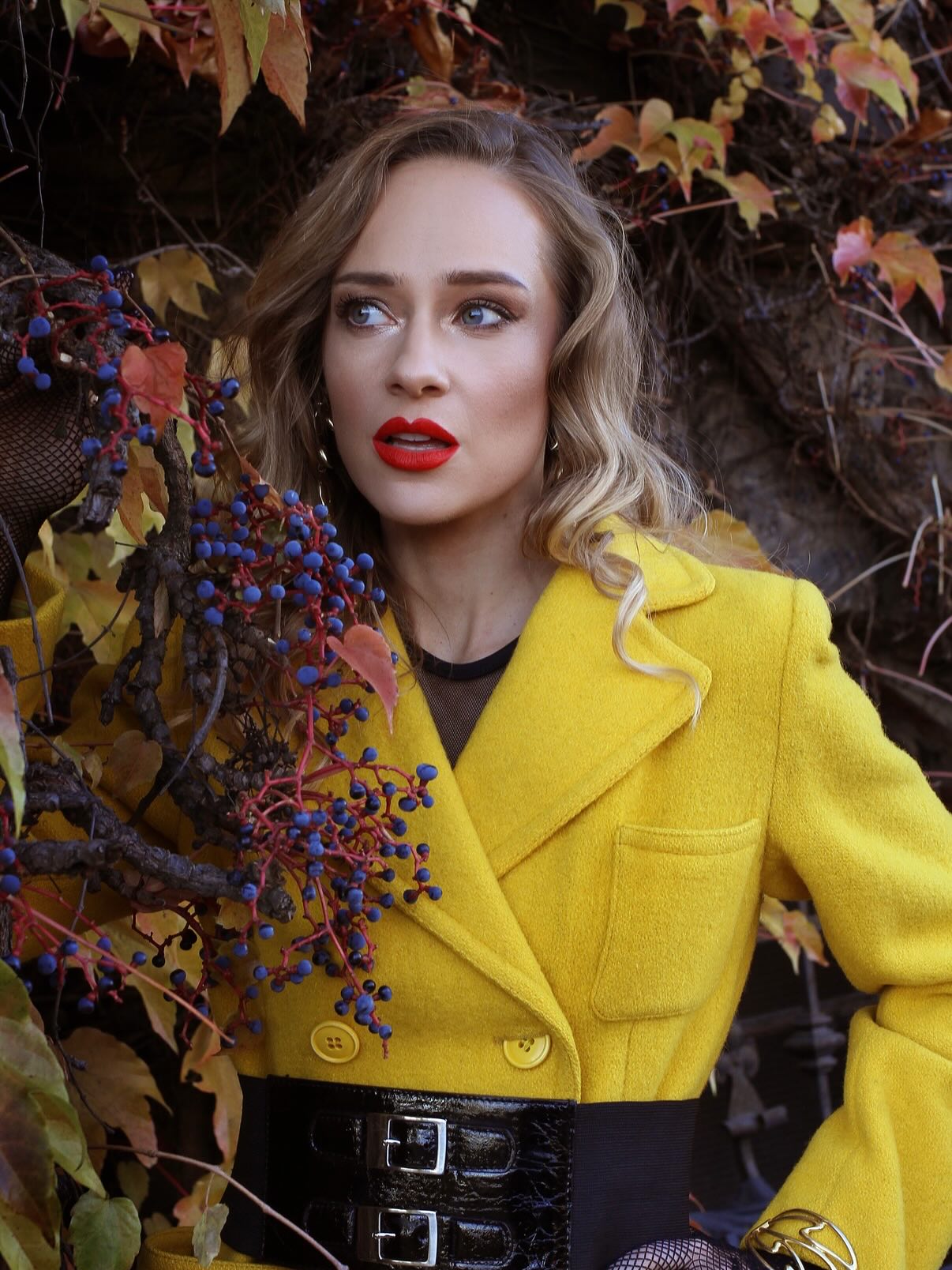 Jesienne kadry 🥰🔥🍁 uchwycone przez wspaniałą 📸 @klaudia_kim_photography
Part.1
STY @klaudia_kim_photography
#portrait #photo #phototime #photographer #fall #city #wroclaw #life #modelka #wow #moment #me #camera #sun #shine #soft #actress #grateful #moda #colorful #color #spark #yellow #red #green #polishgirl #polishactress