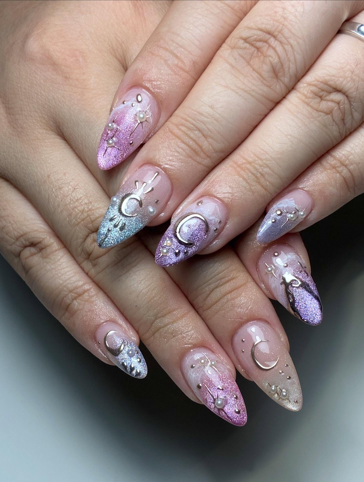 Starlight ✨🌙
.
.
.
#melbournenails #nailsmebourne #starnails #nails #nailart