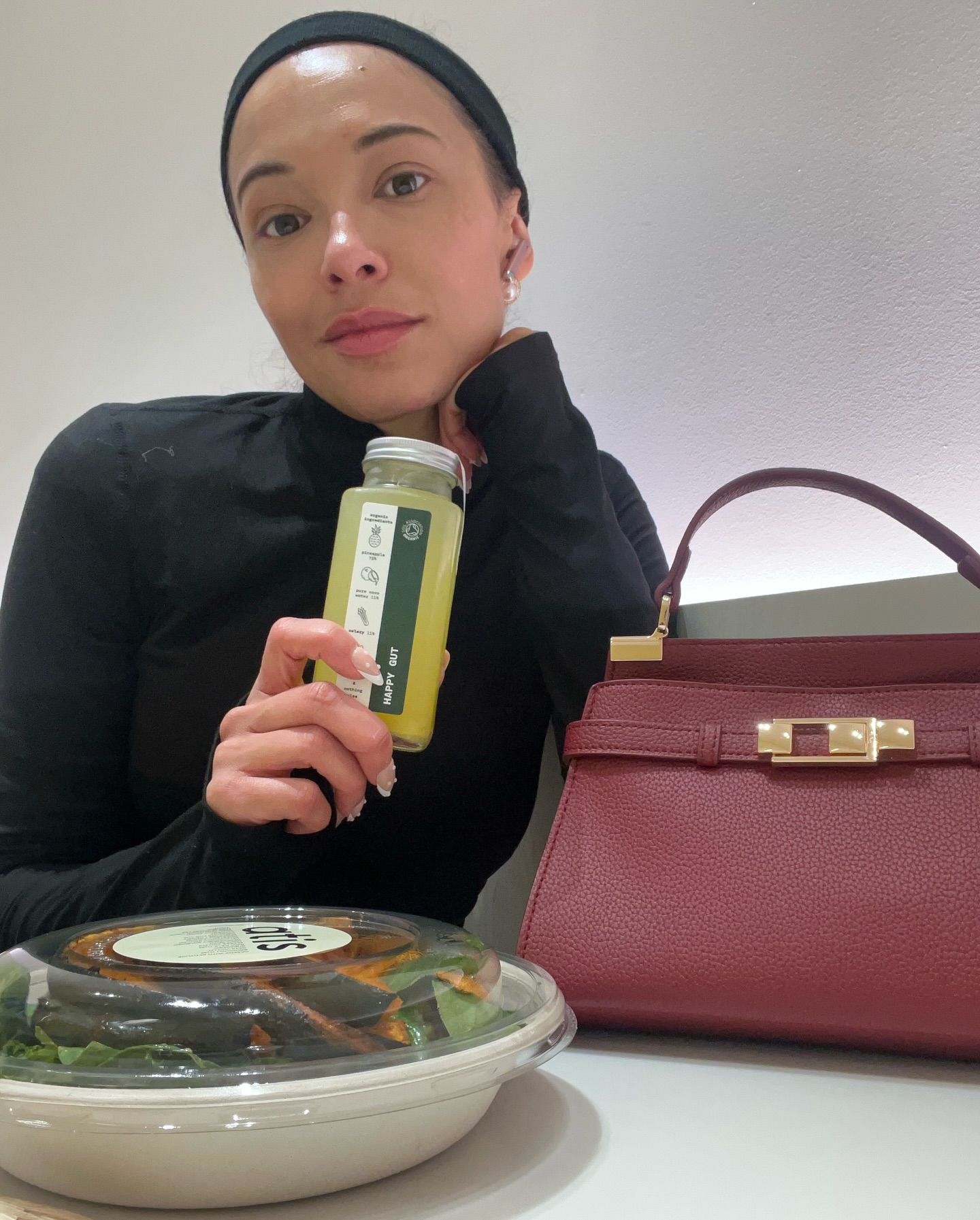 Crimson for Christmas ♥️🎄
Fuelling up at my favourite Salad bar too post workout Holy Goat 👌🏽
Download SHEIN APP
Search , and follow 👉DareSee,Glisma,Opalesca👈 for the latest looks.
Don’t forget to use my coupon for extra savings! 🎫UKS12annishialunette423✨
@sheinofficial @shein_gb
#sheinshoes #sheintrends #sheinforall #ad
81737776- red bag
64658659- trainers
242922533- pearl earrings
#accessories #jewelry #fashion #christmas